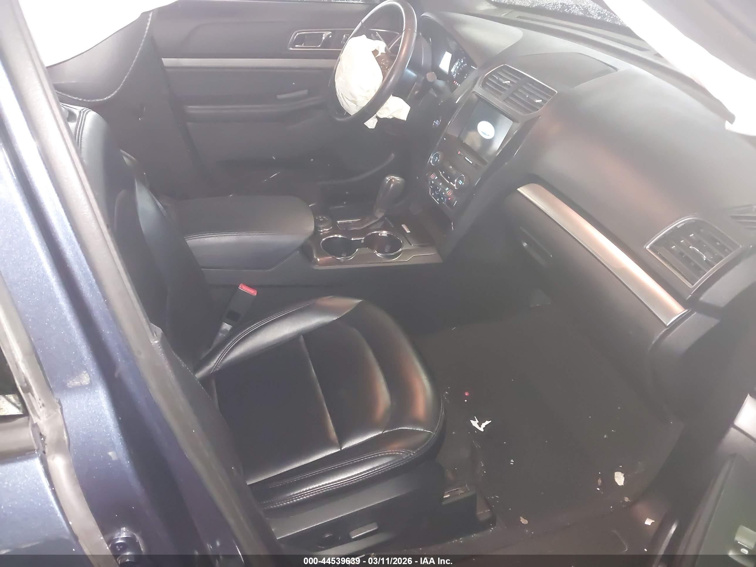 FORD EXPLORER image 5