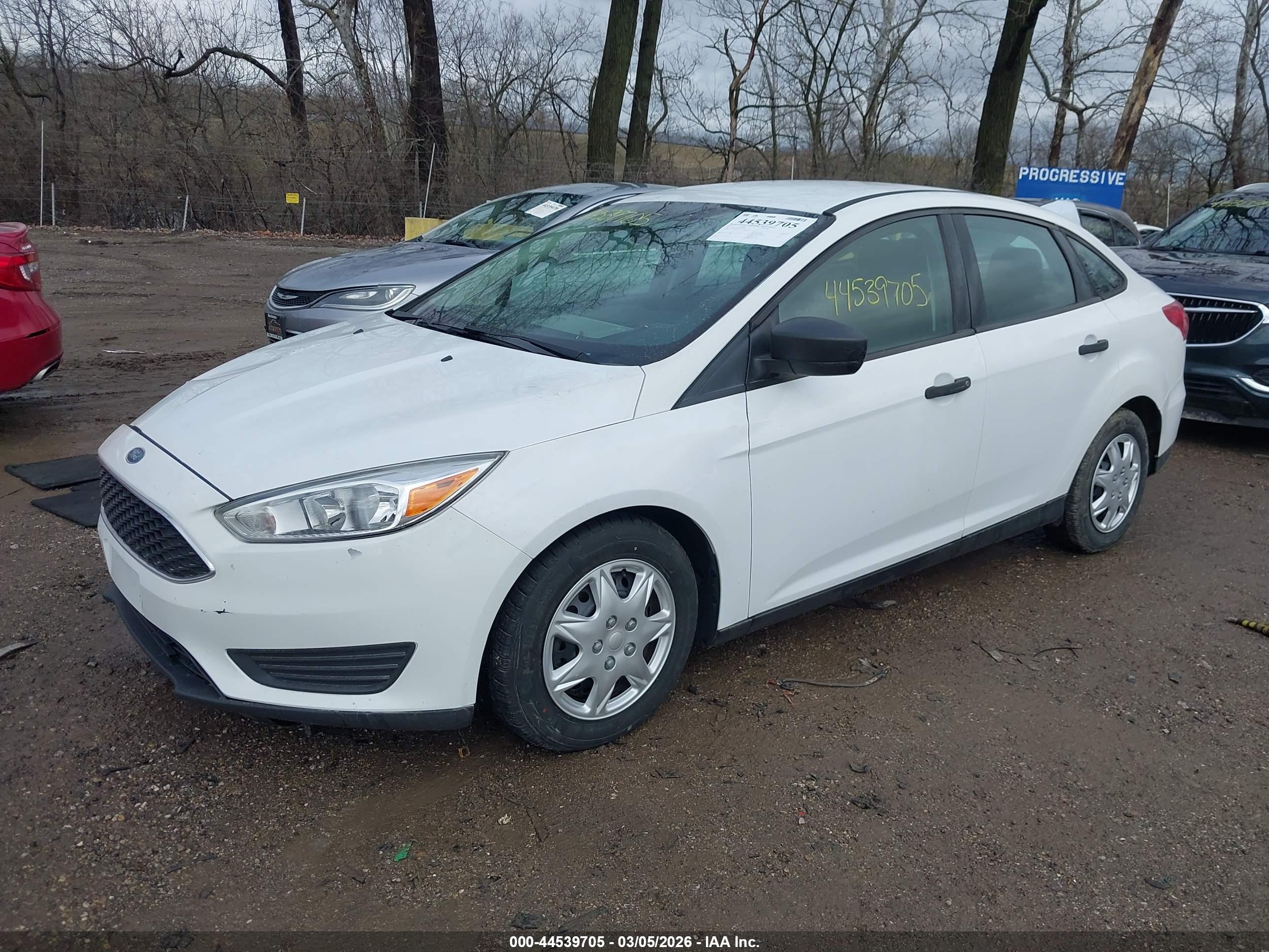 FORD FOCUS image 2