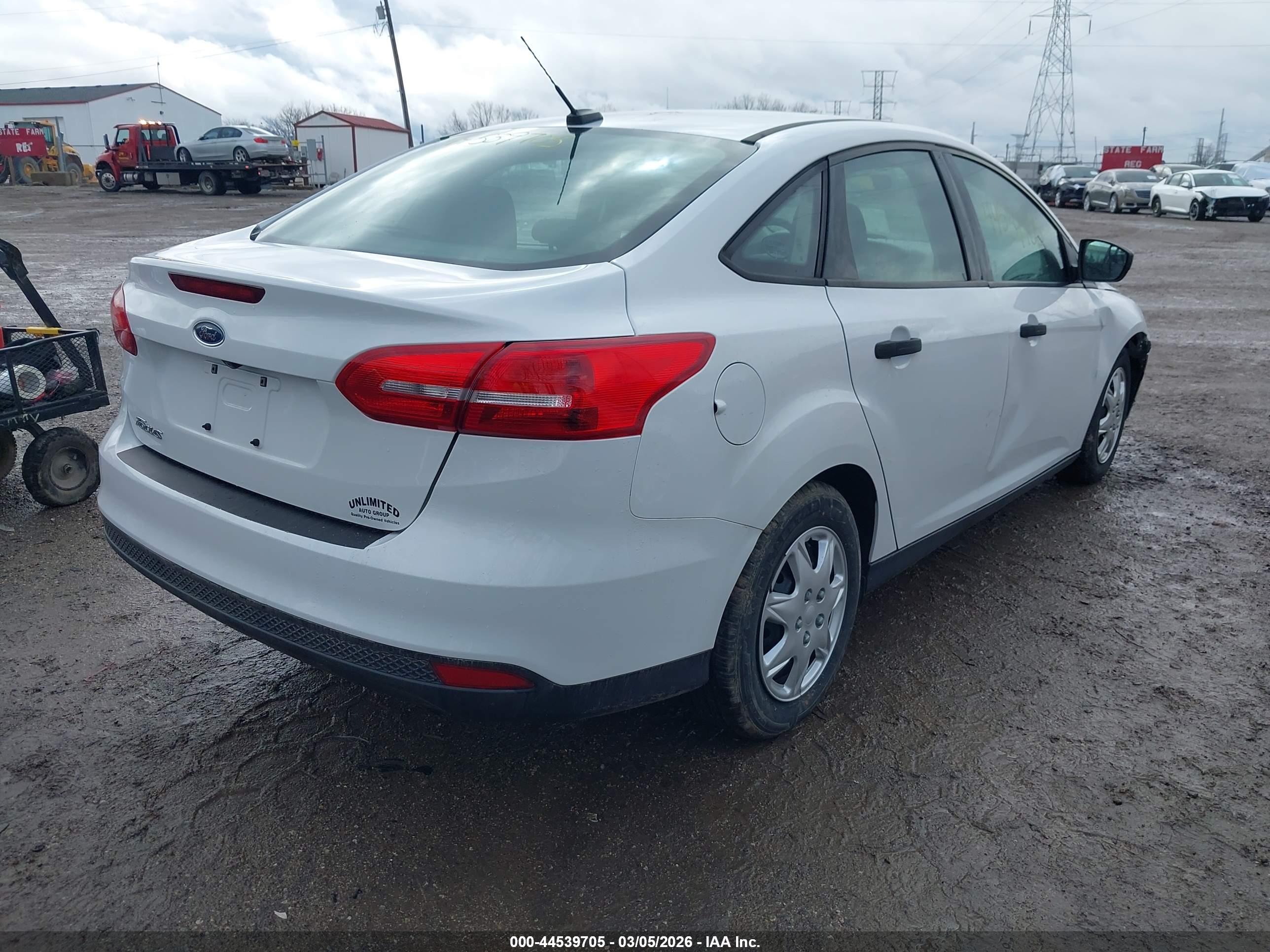 FORD FOCUS image 4