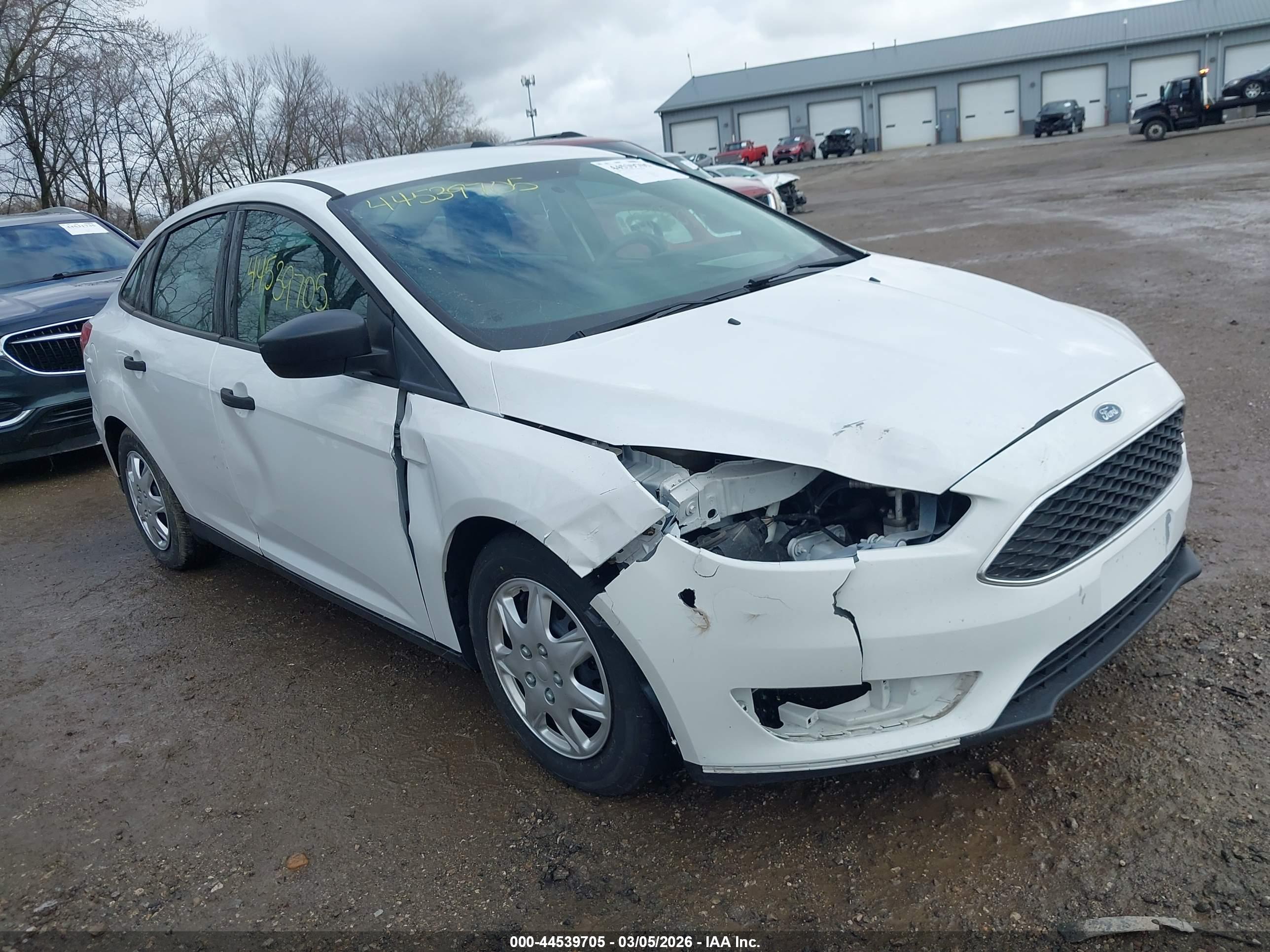 FORD FOCUS image 6