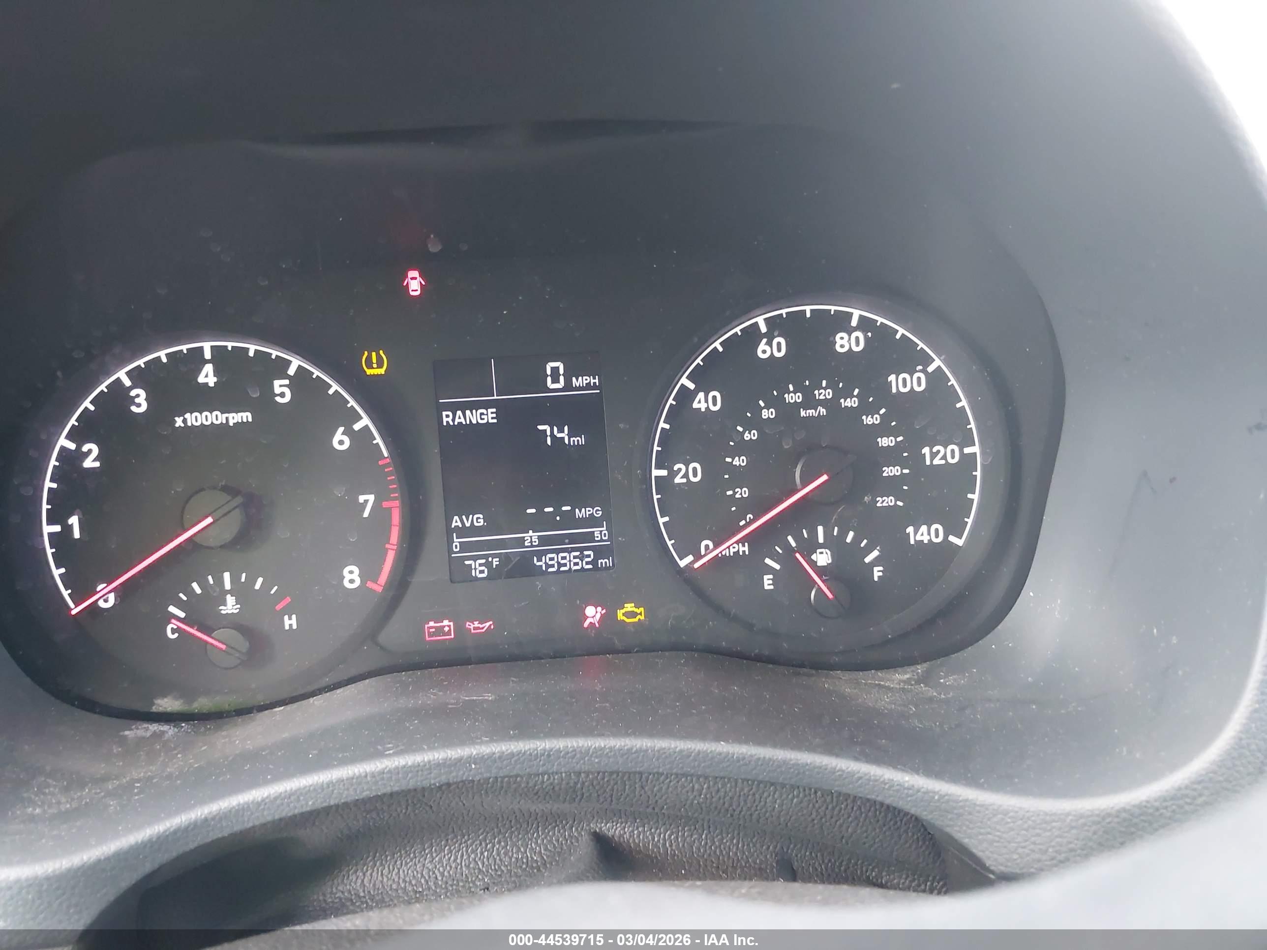 HYUNDAI ACCENT image 7