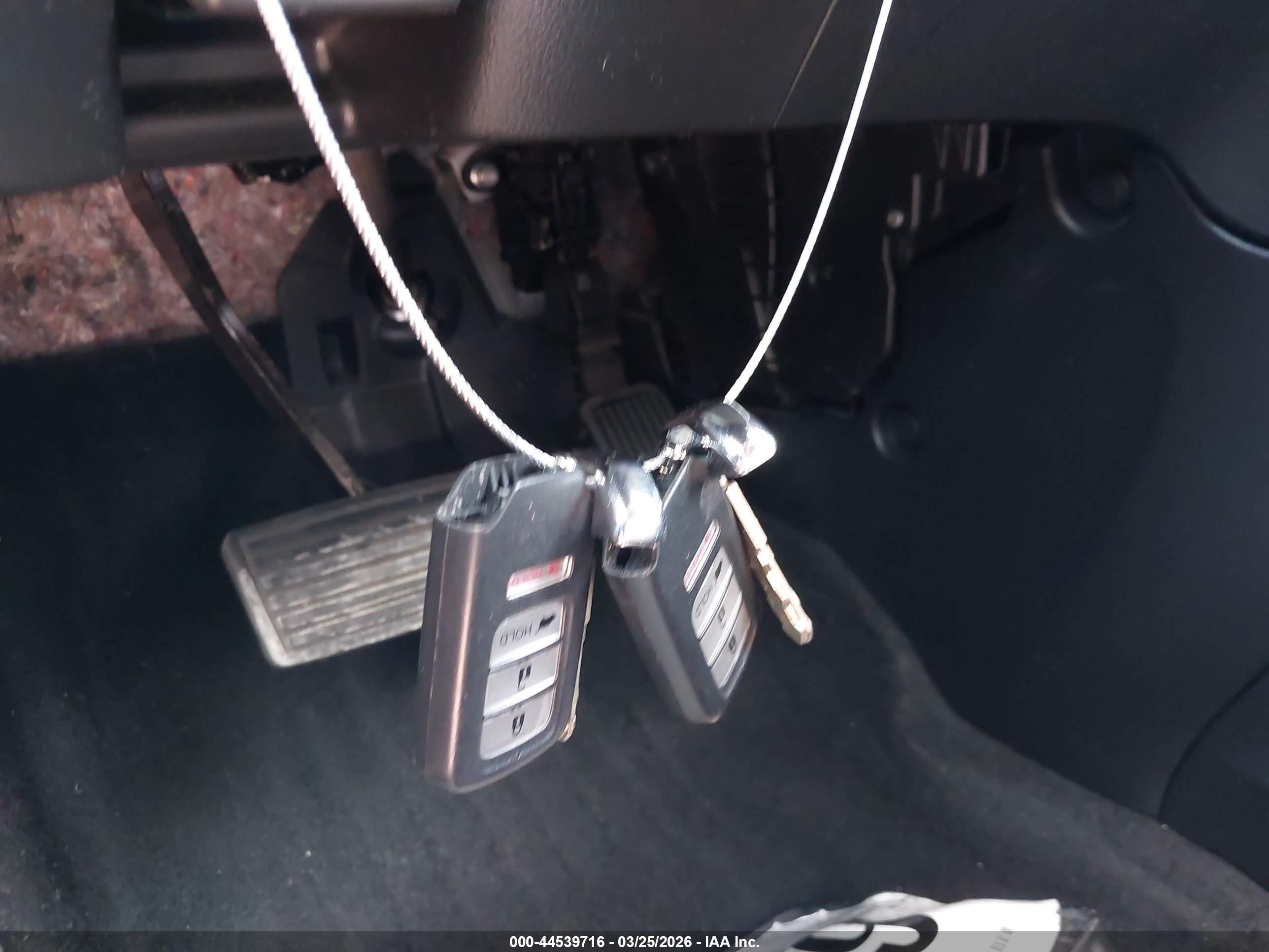HONDA CR-V image 11