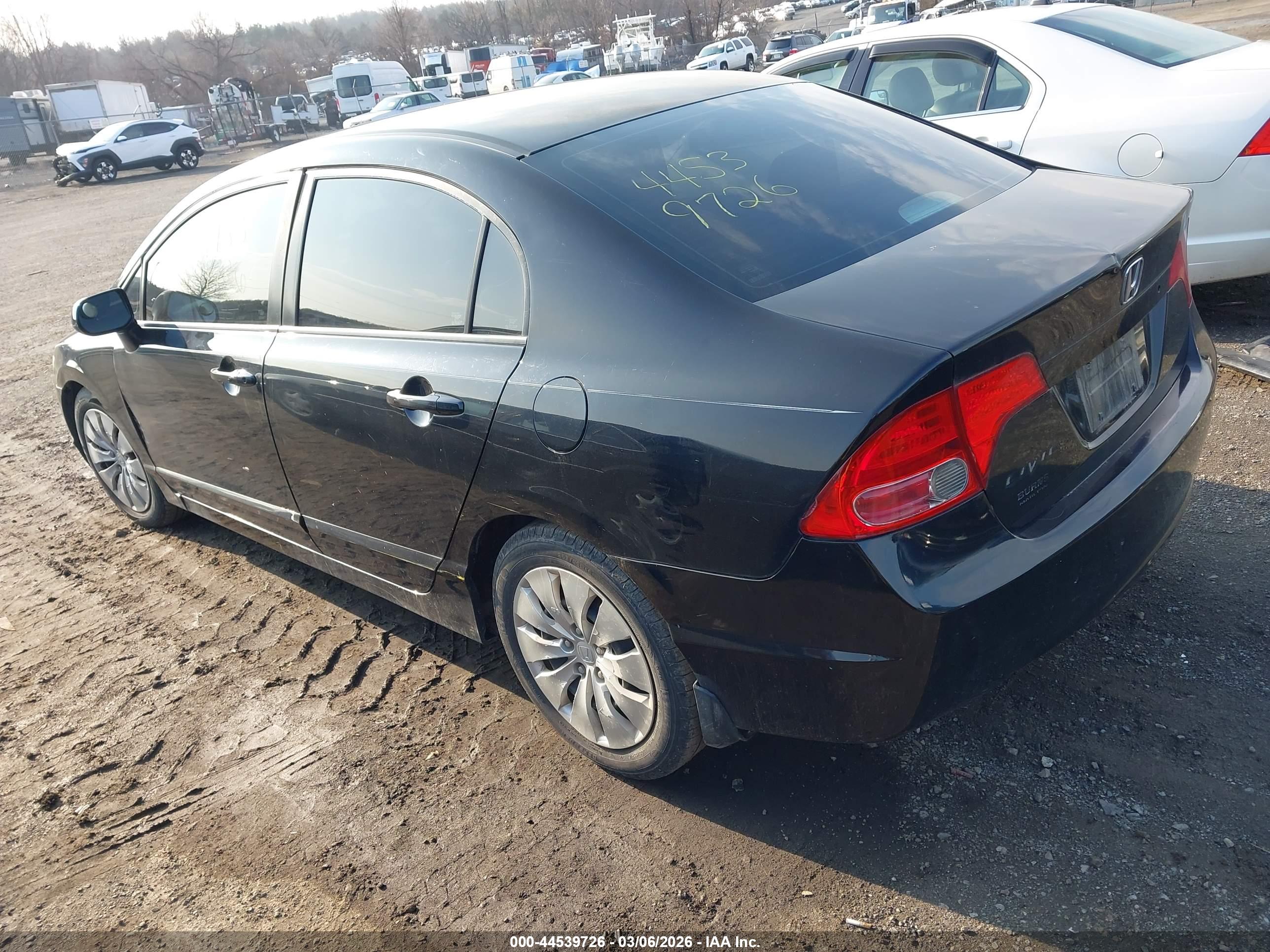 HONDA CIVIC image 3