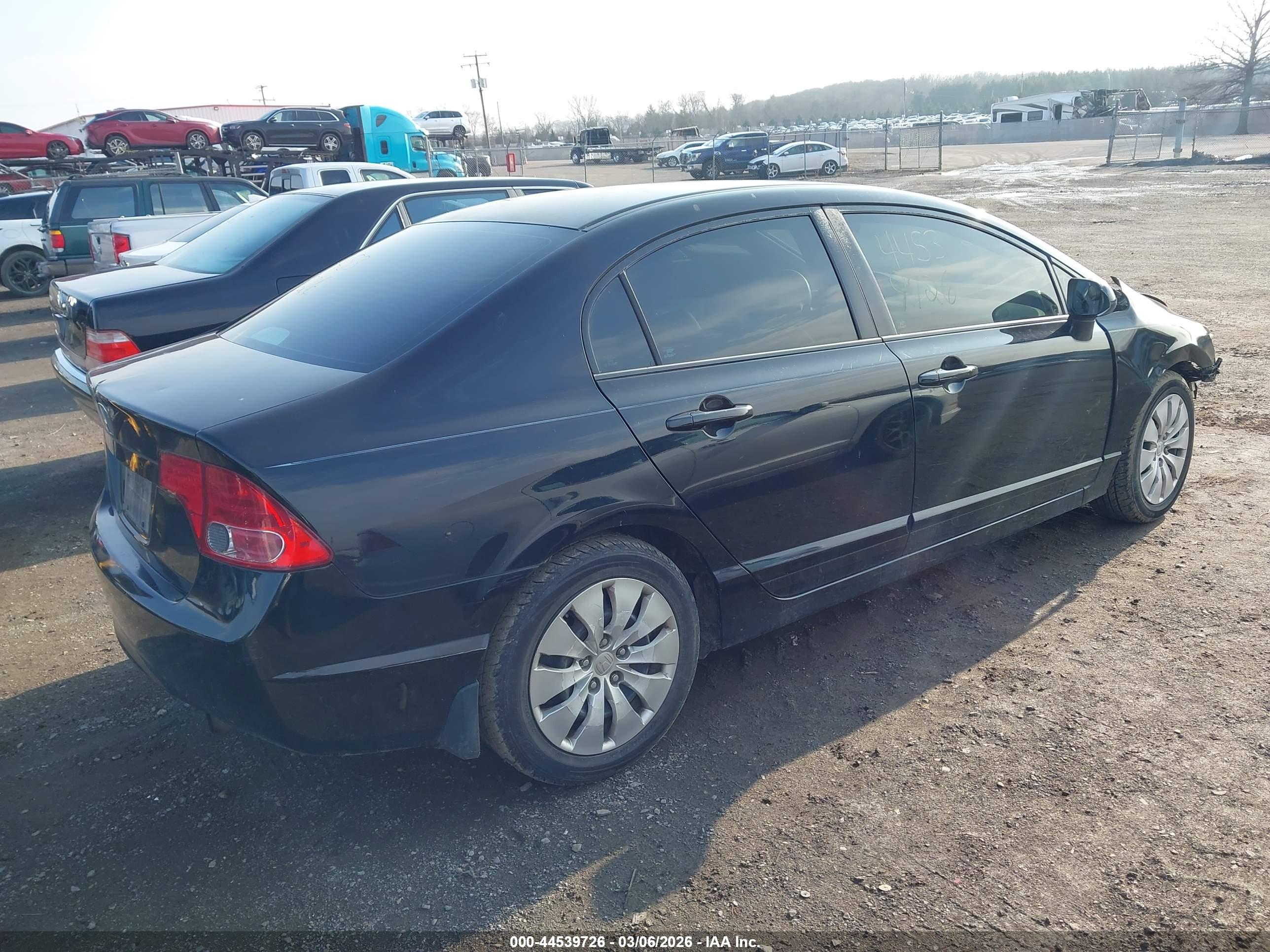 HONDA CIVIC image 4