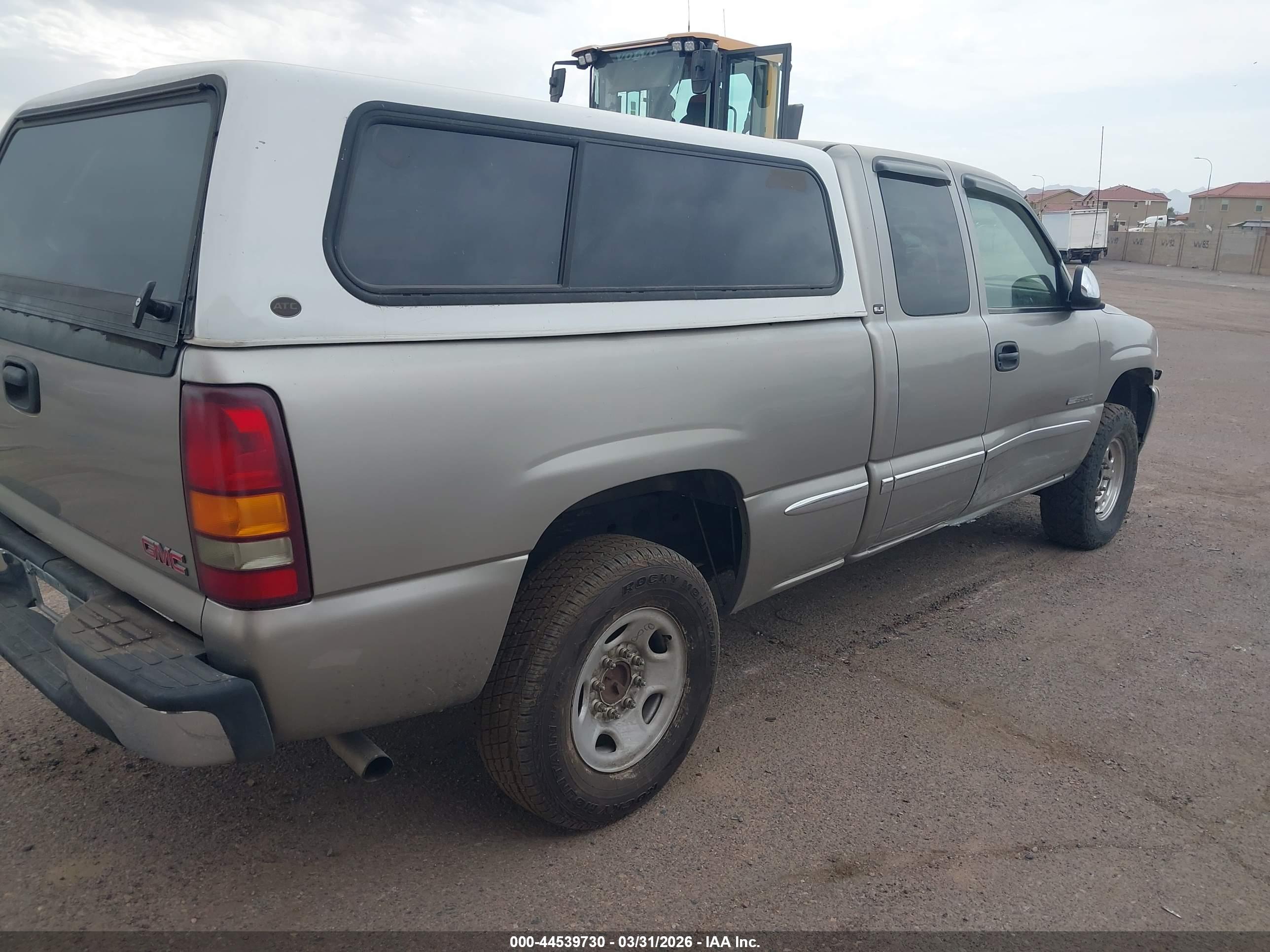 GMC SIERRA image 4