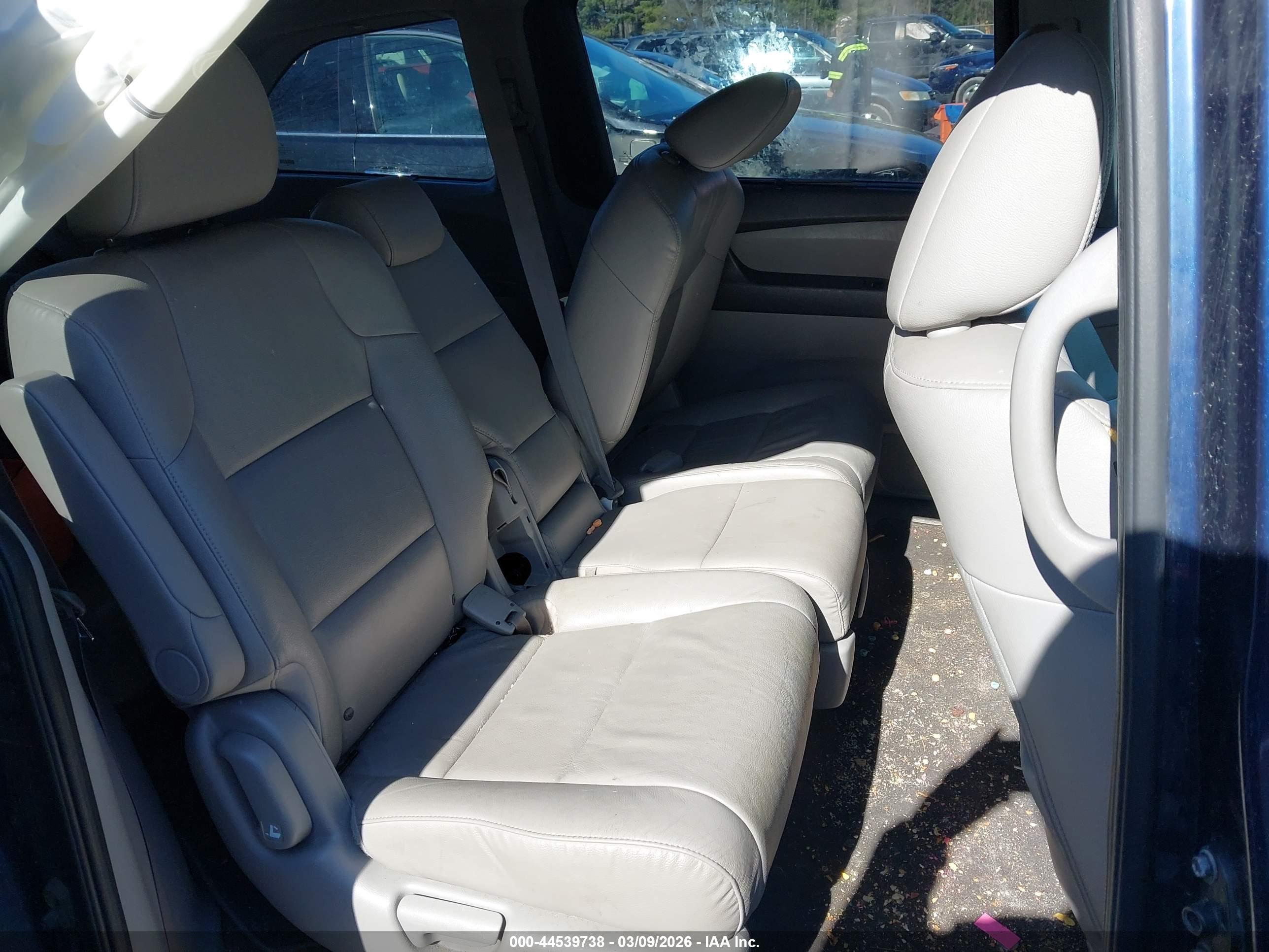 HONDA ODYSSEY image 8