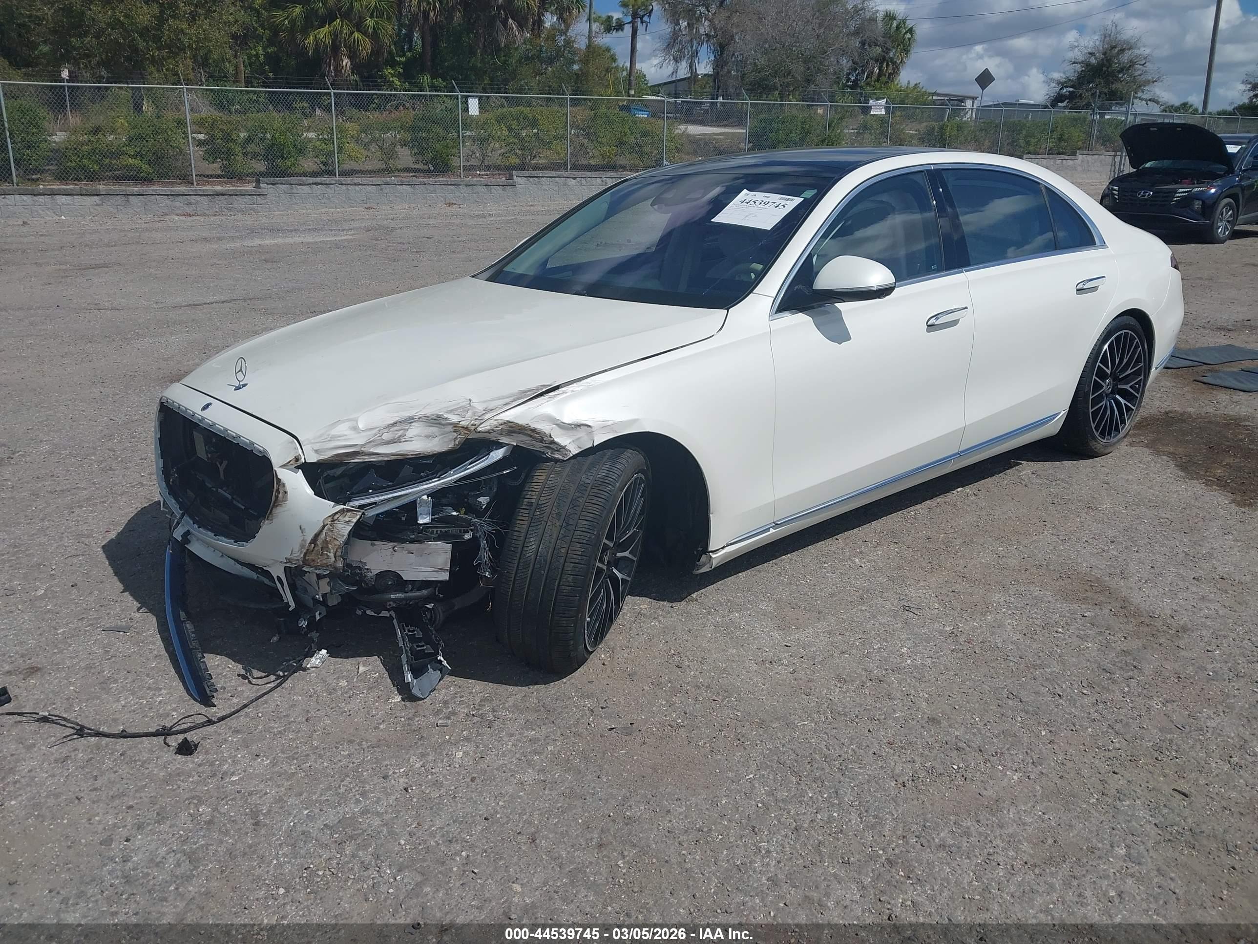 MERCEDES-BENZ S image 2