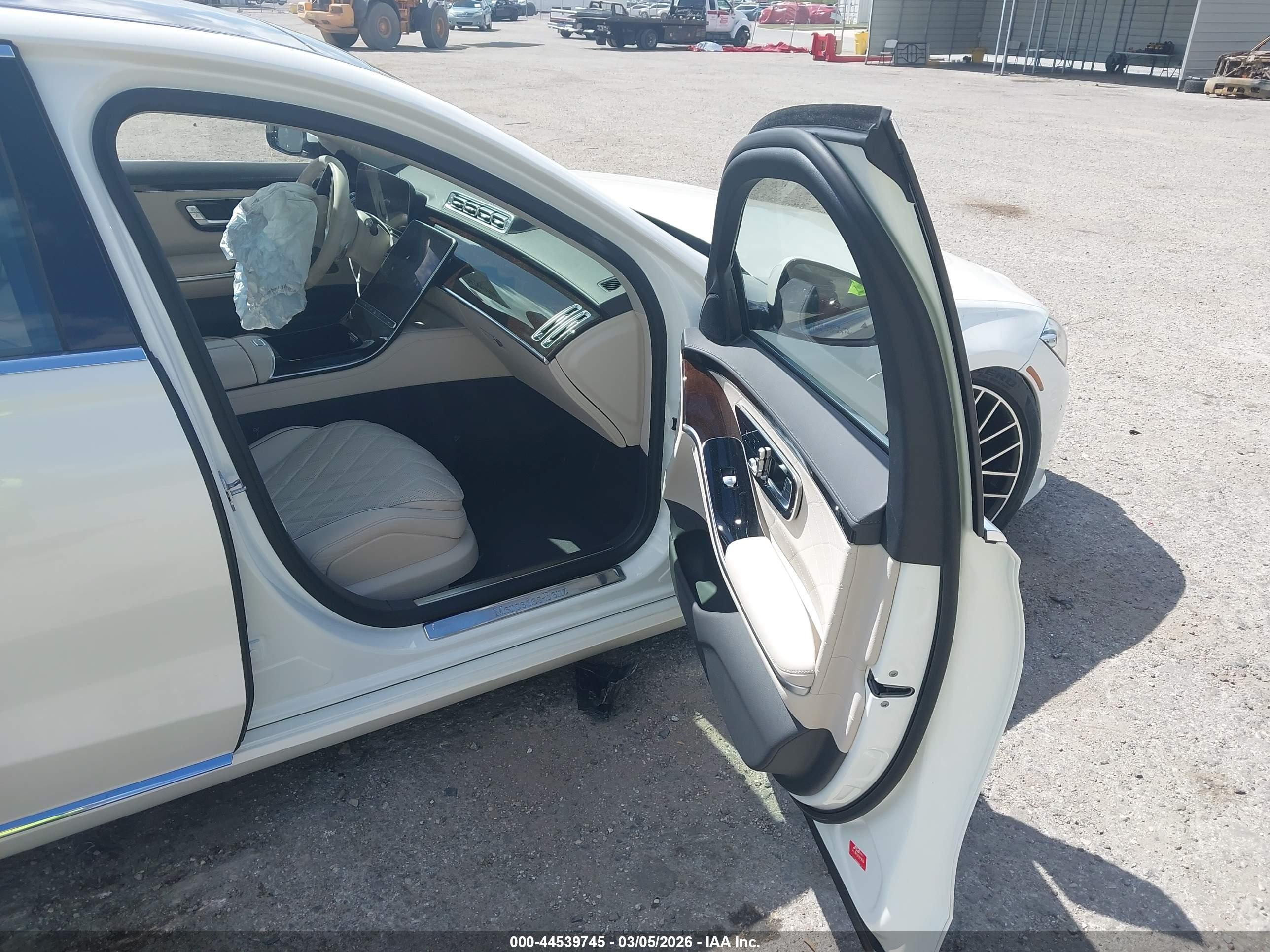 MERCEDES-BENZ S image 5