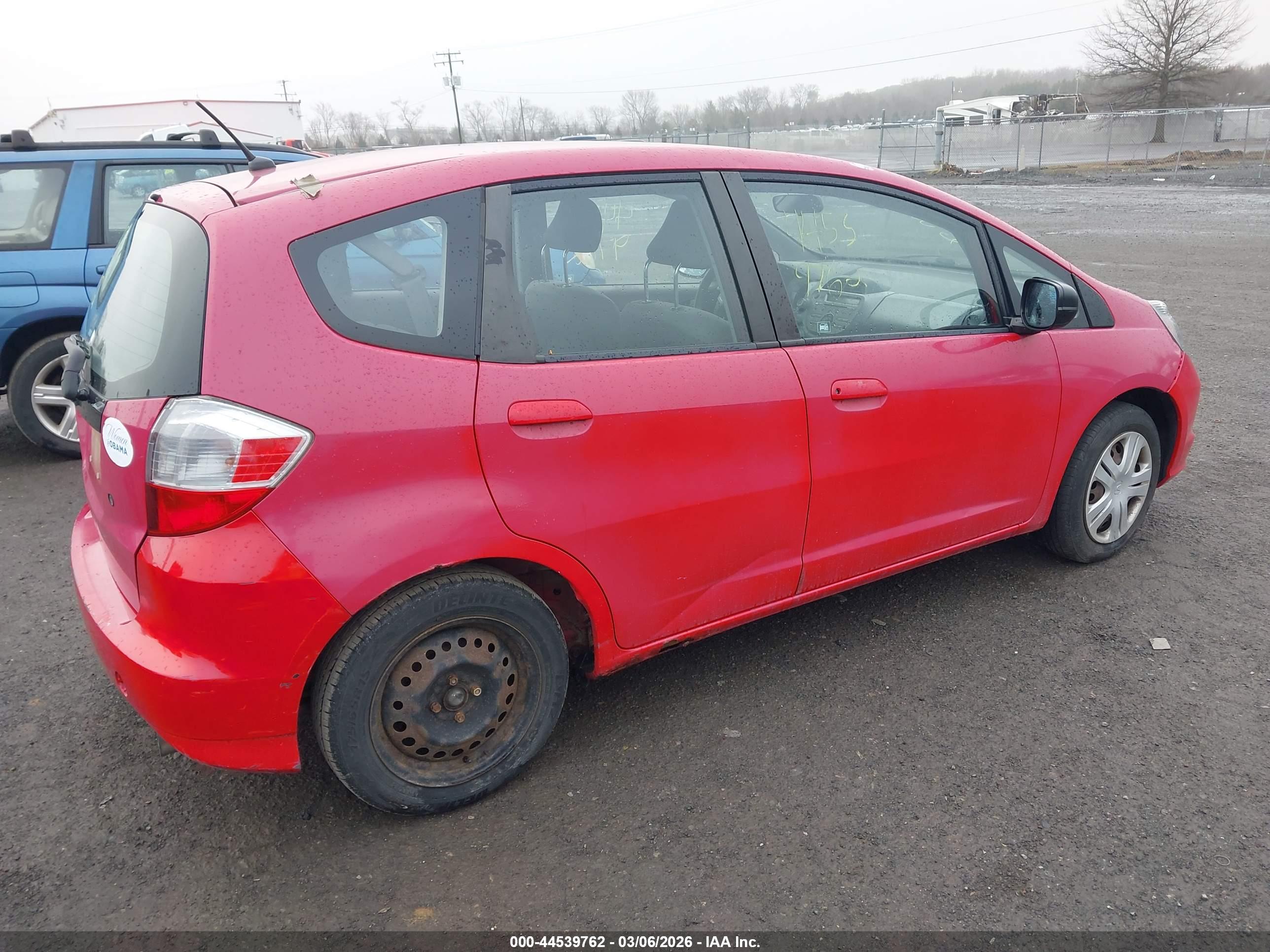 HONDA FIT image 4