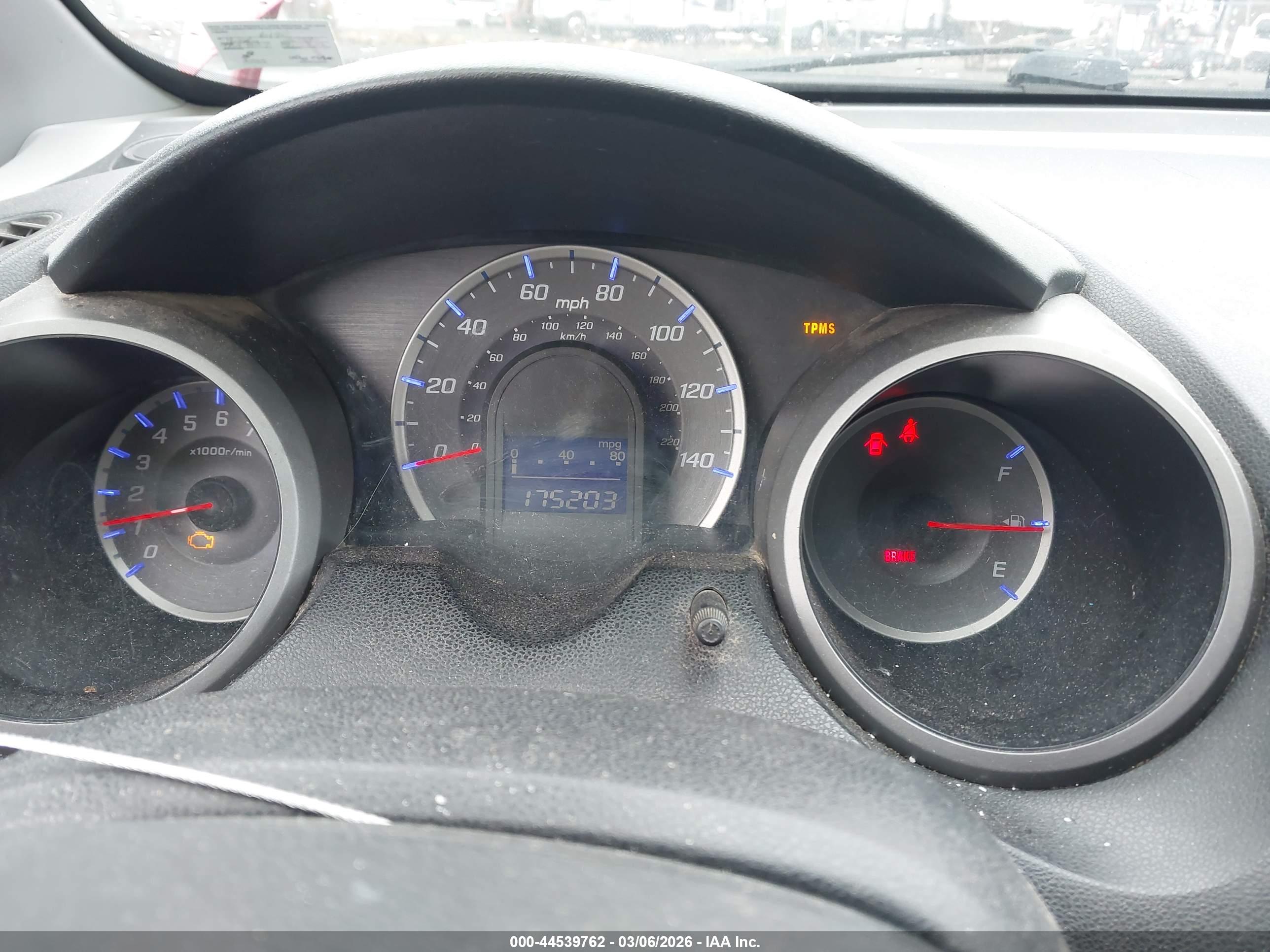 HONDA FIT image 7