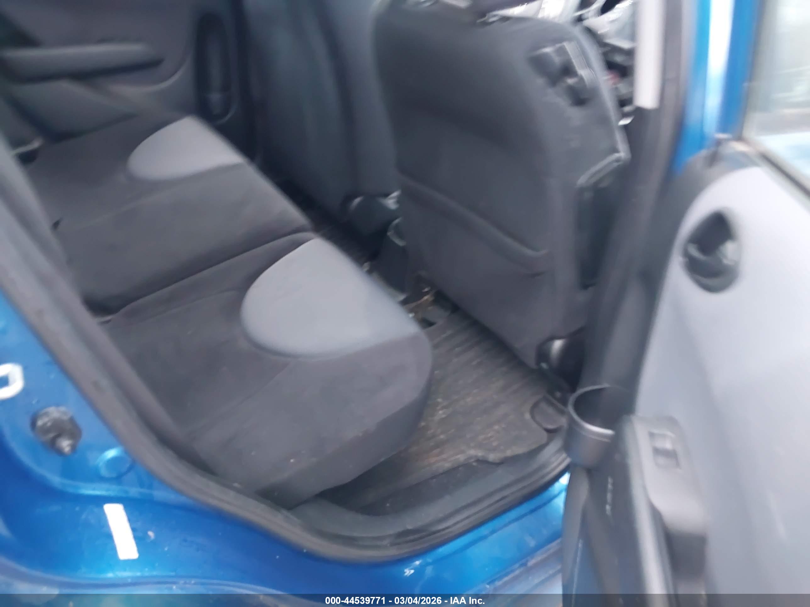 HONDA FIT image 8