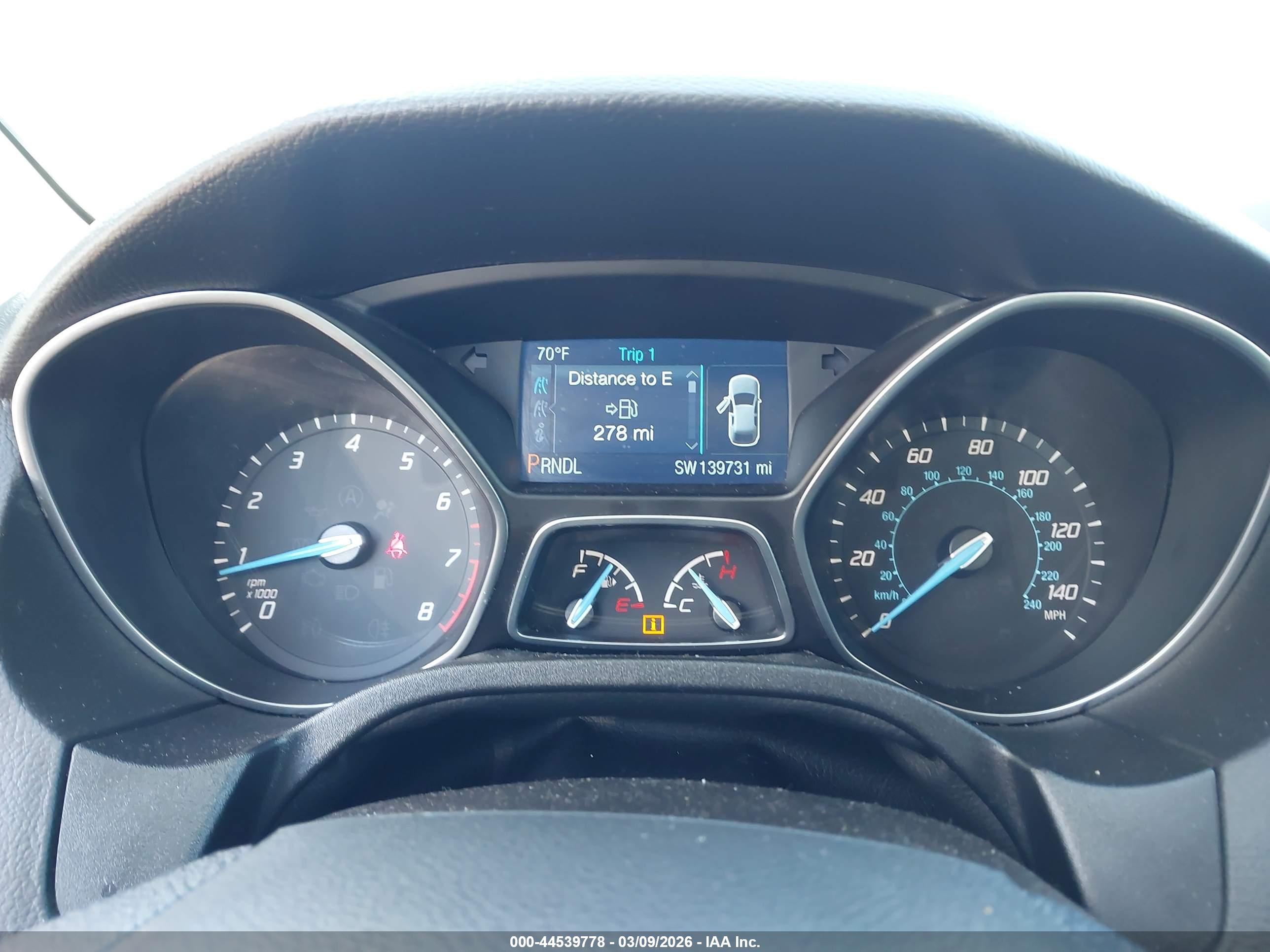 FORD FOCUS image 7