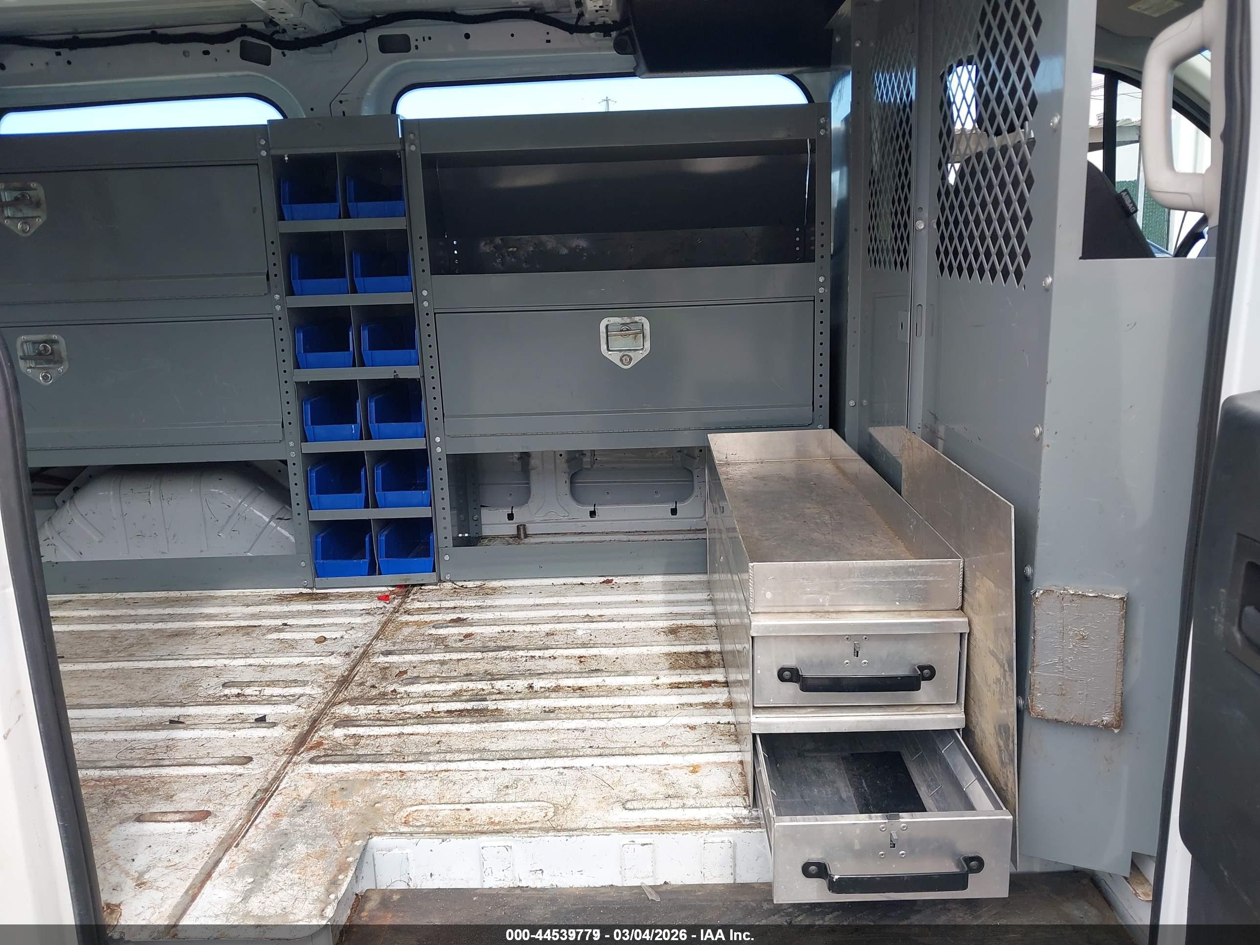 FORD TRANSIT-150 image 8