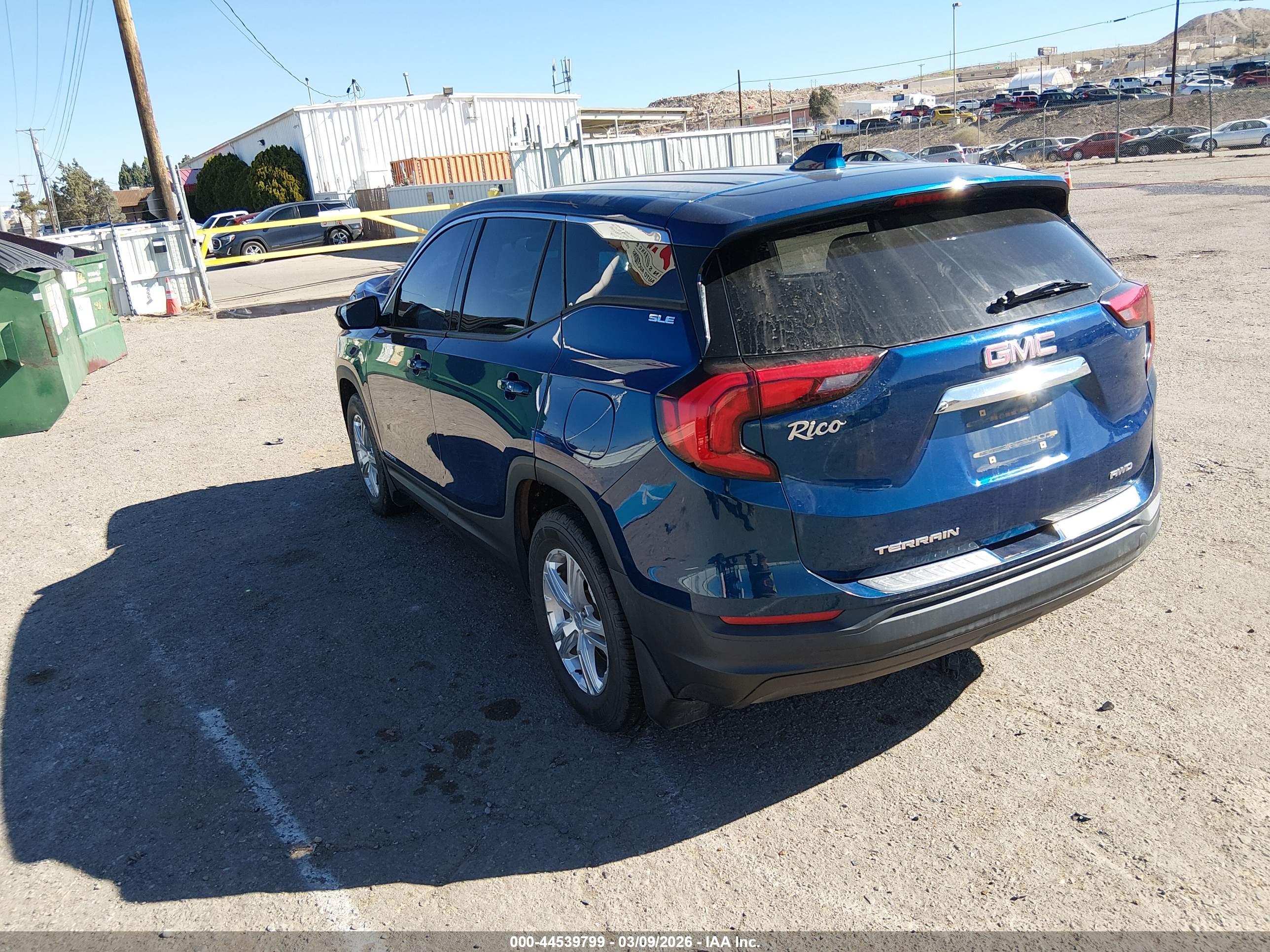 GMC TERRAIN image 3