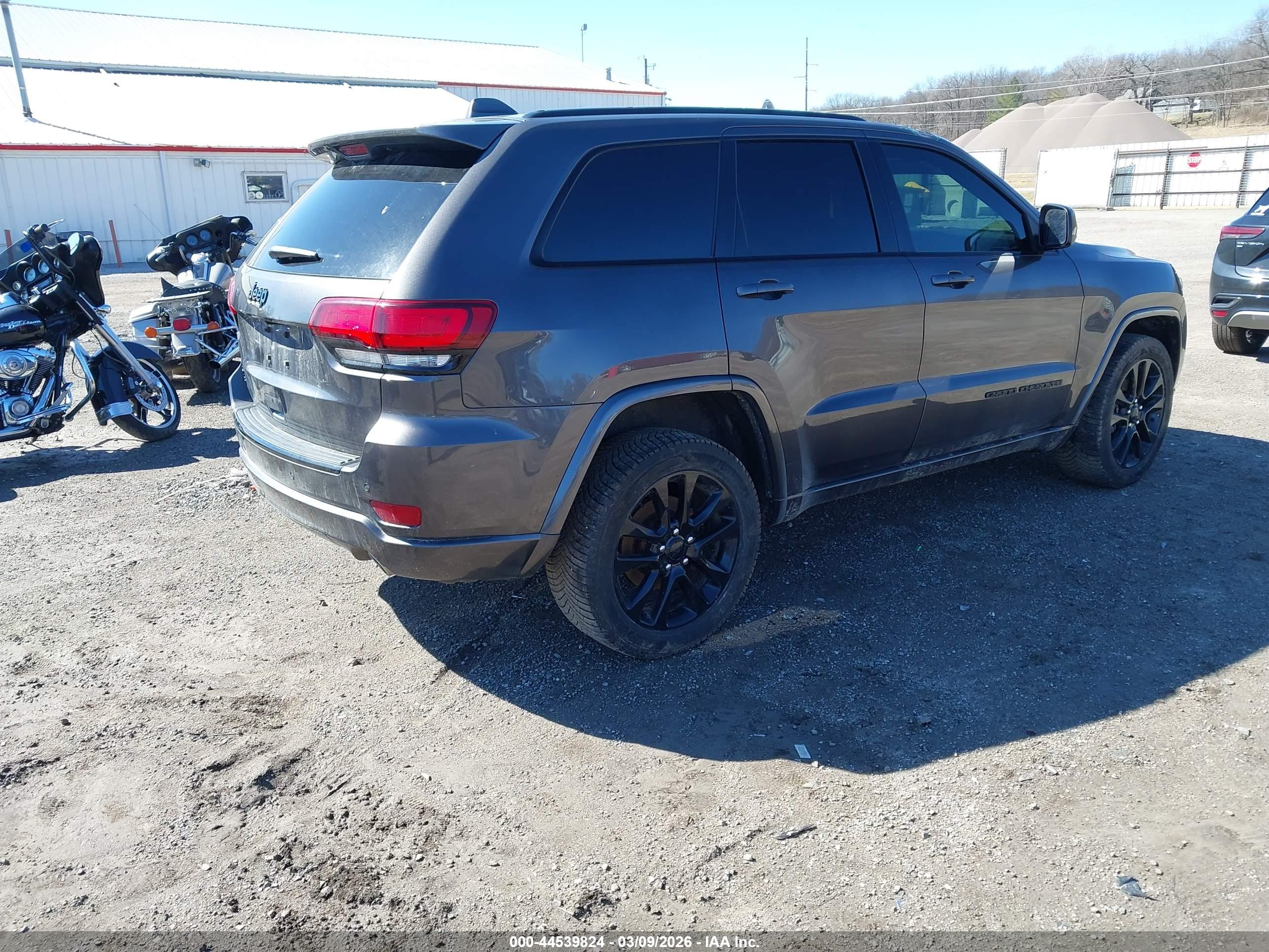 JEEP GRAND image 4
