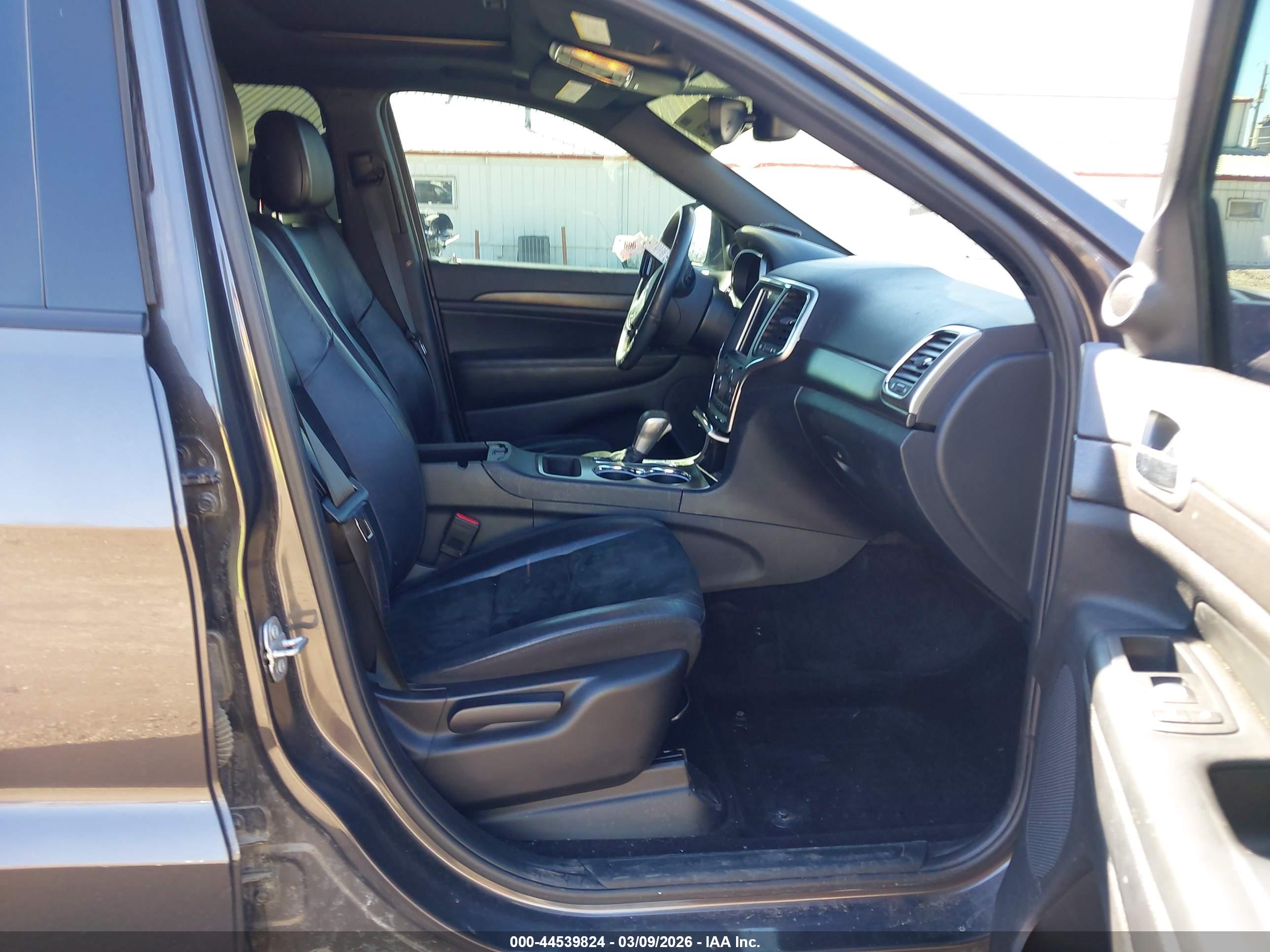 JEEP GRAND image 5