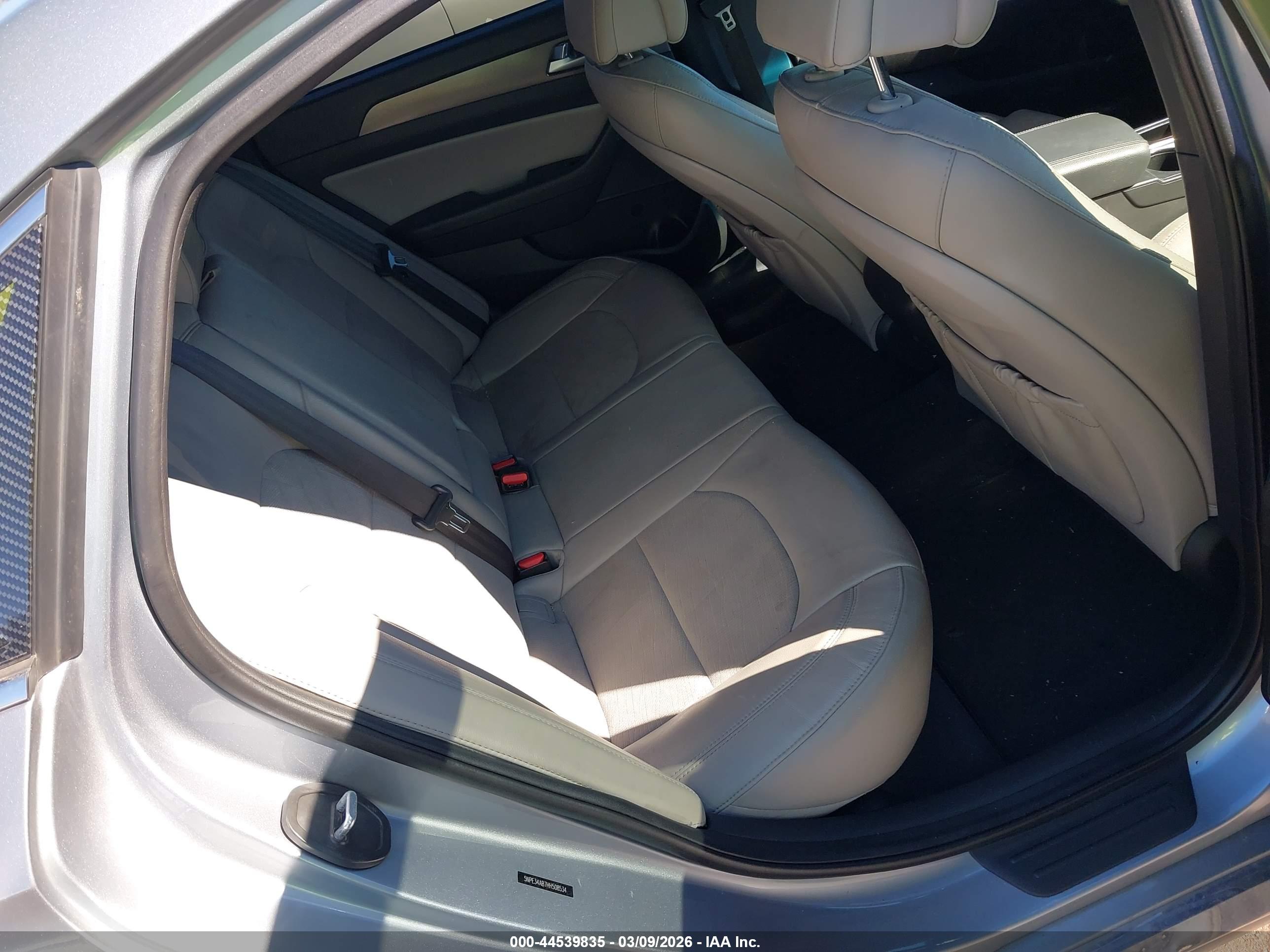 HYUNDAI SONATA image 8