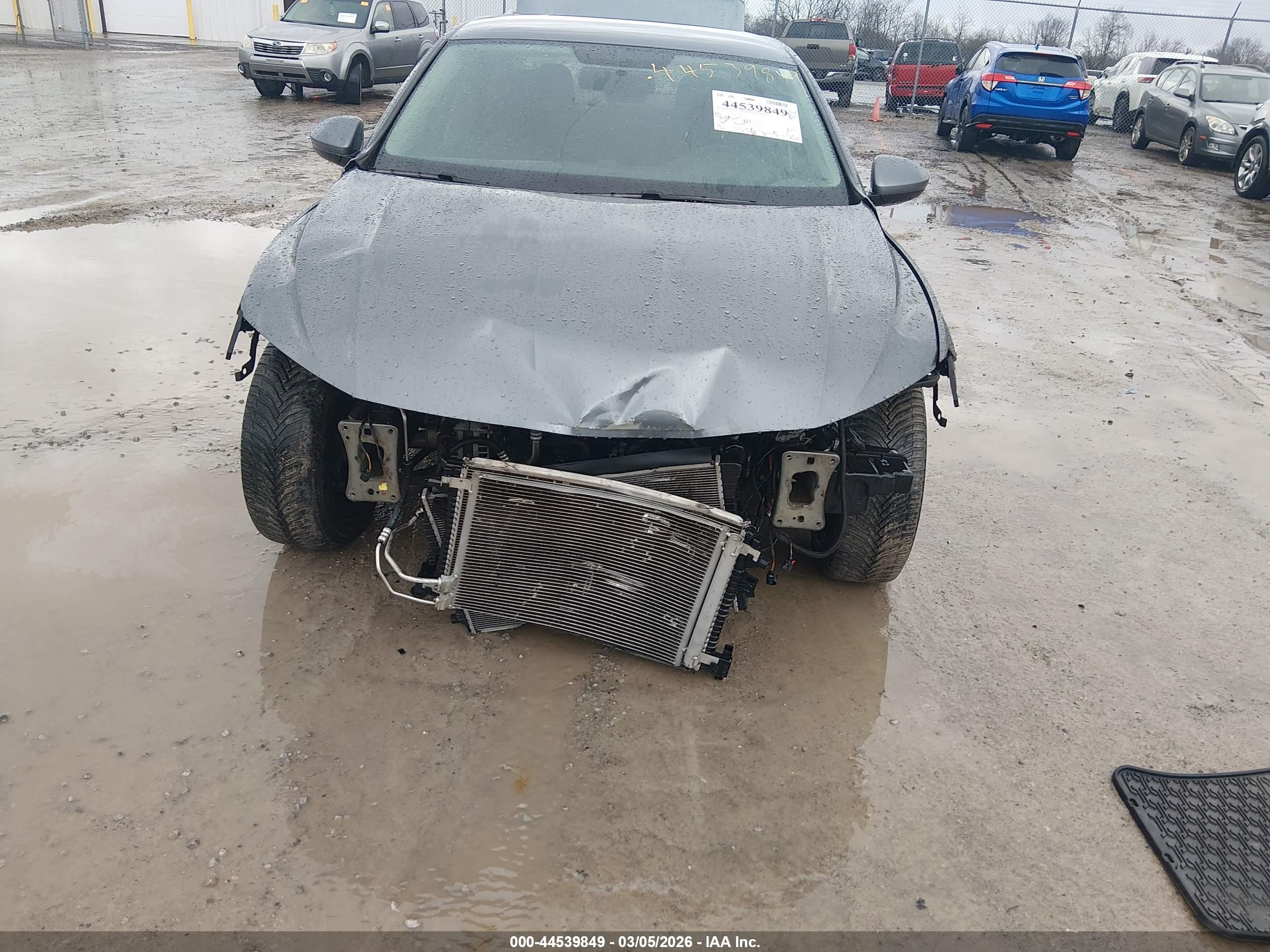 VOLKSWAGEN JETTA image 6