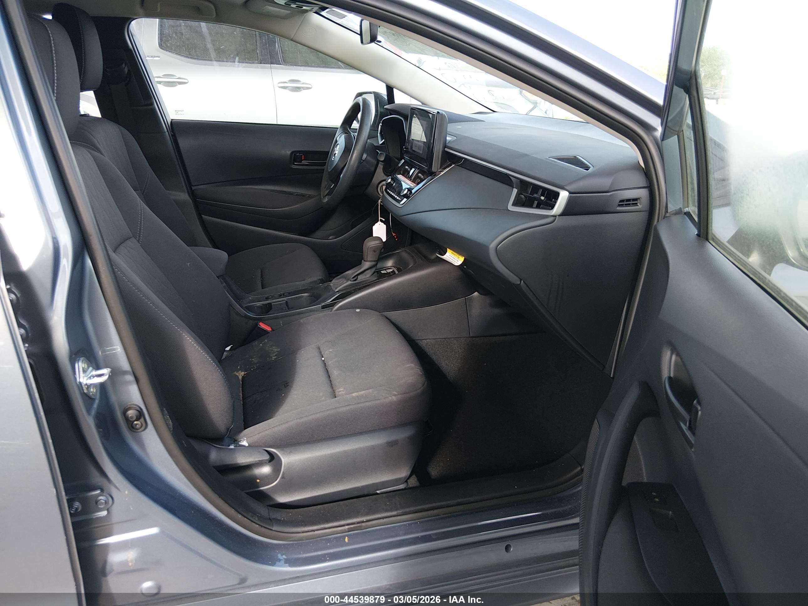 TOYOTA COROLLA image 5