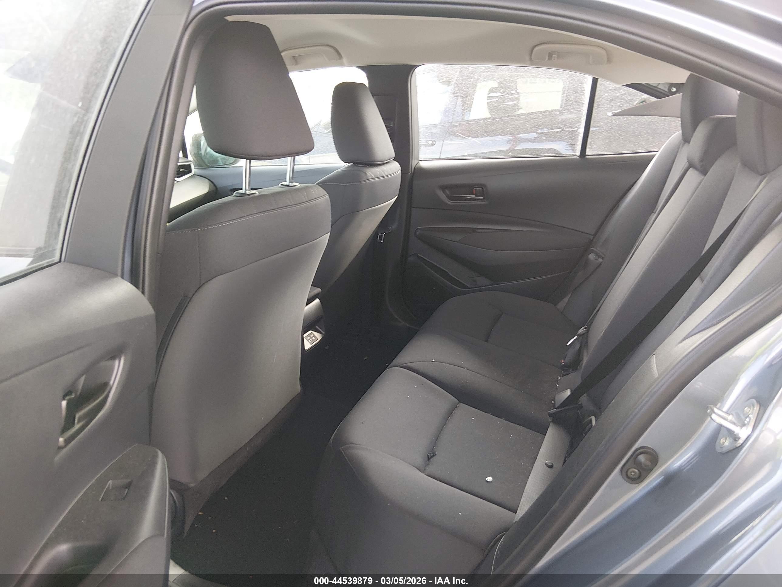 TOYOTA COROLLA image 8