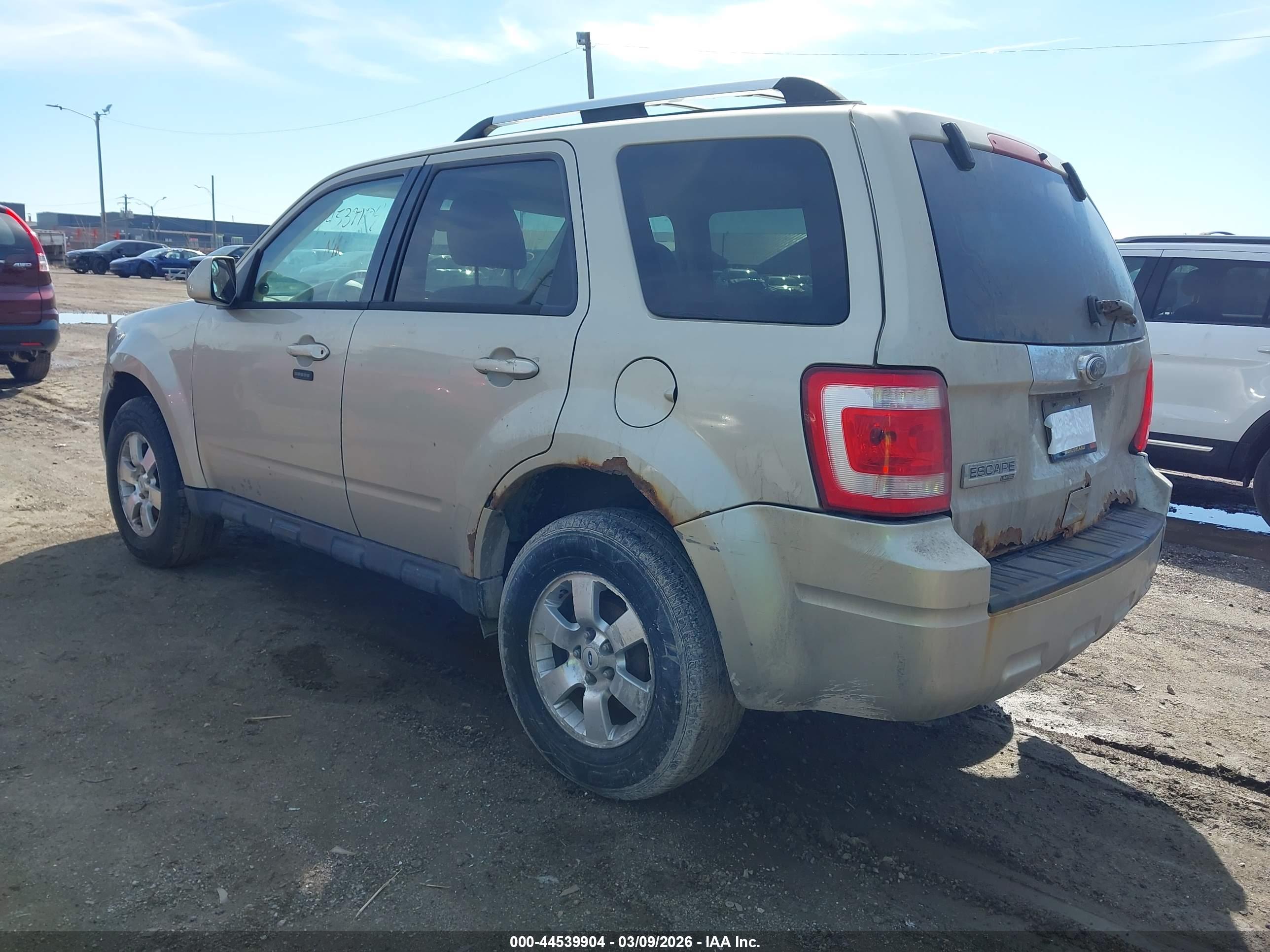 FORD ESCAPE image 3