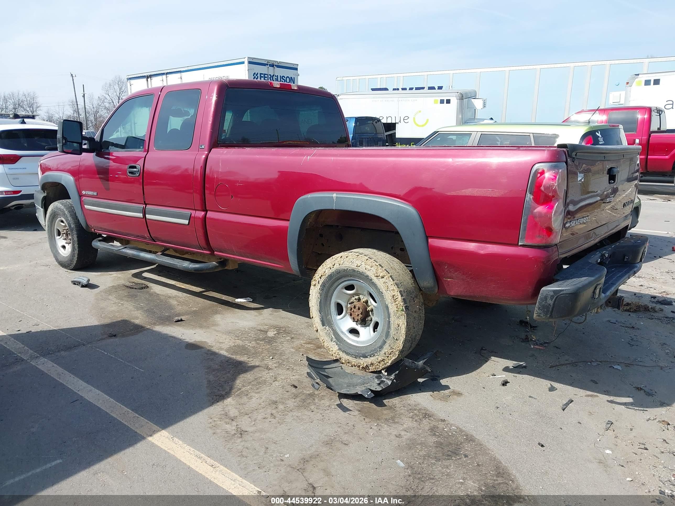 CHEVROLET SILVERADO image 3