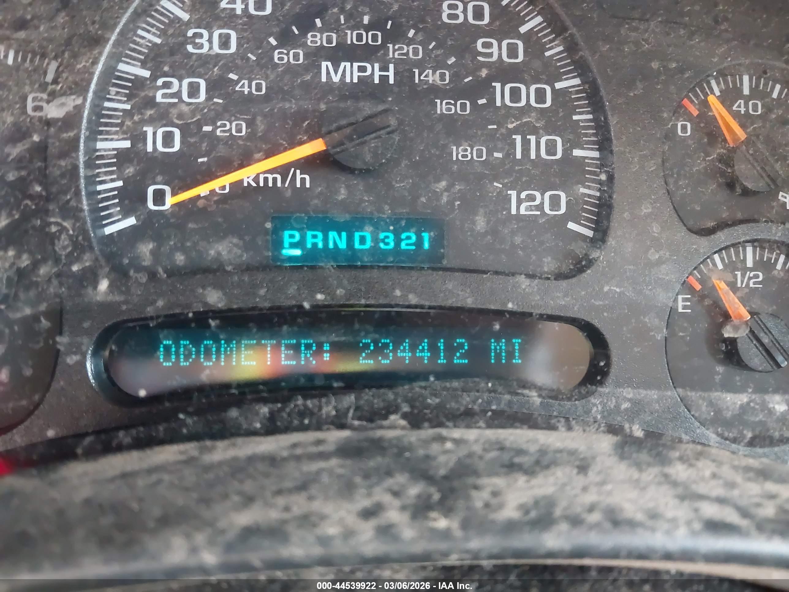 CHEVROLET SILVERADO image 7