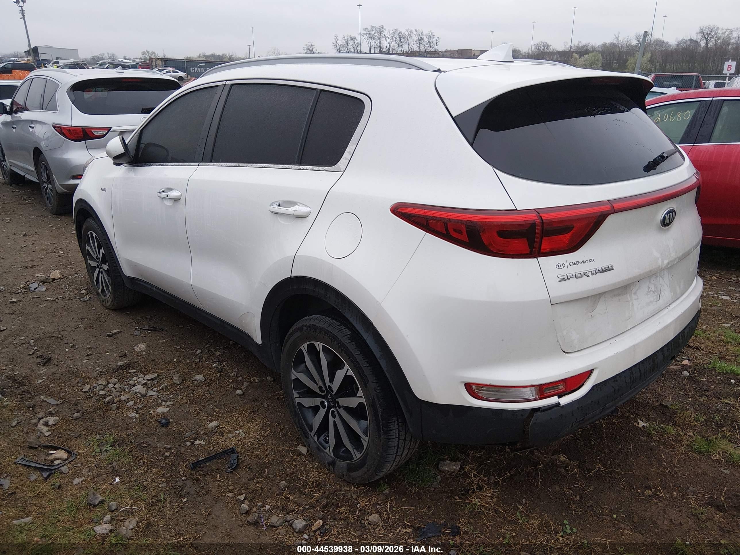 KIA SPORTAGE image 3
