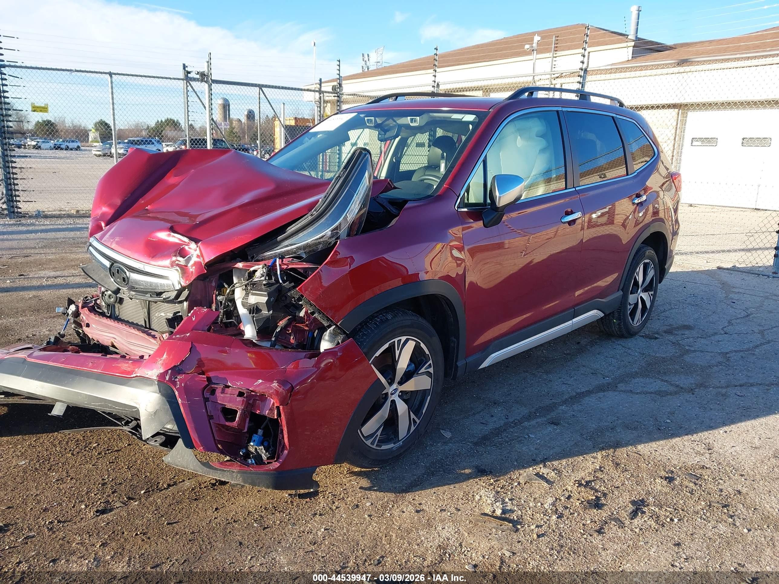 SUBARU FORESTER image 2