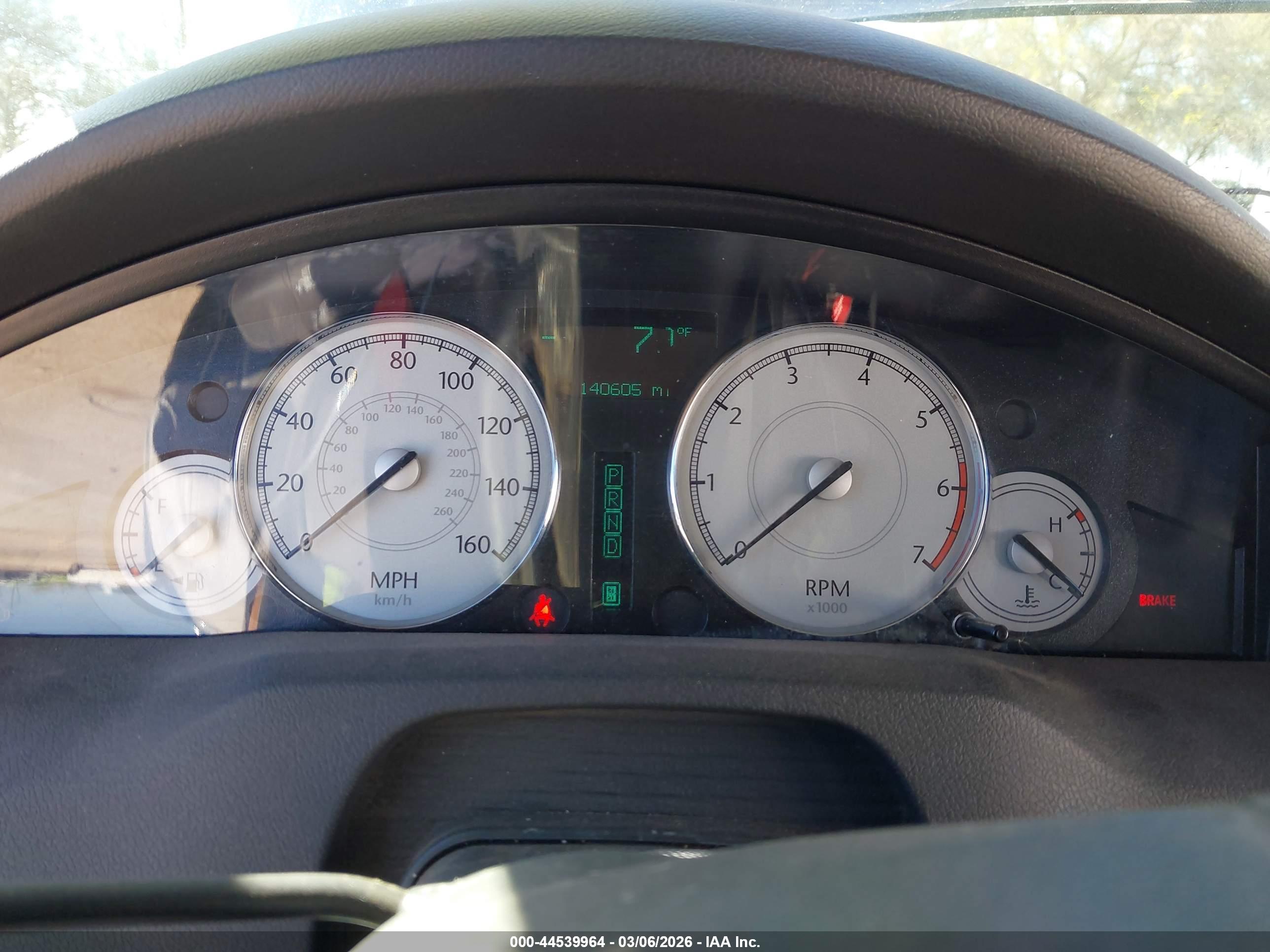CHRYSLER 300C image 7