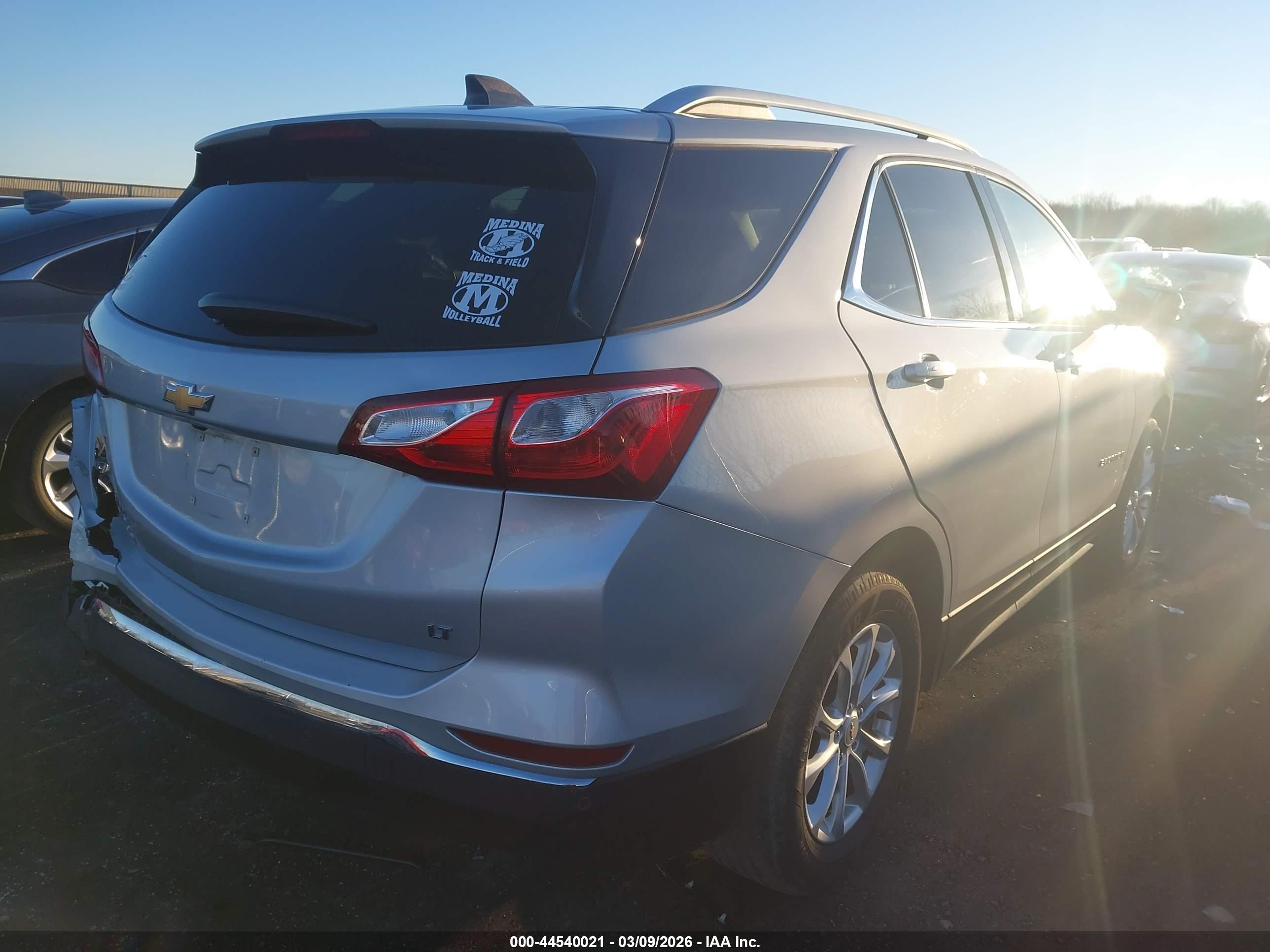 CHEVROLET EQUINOX image 4