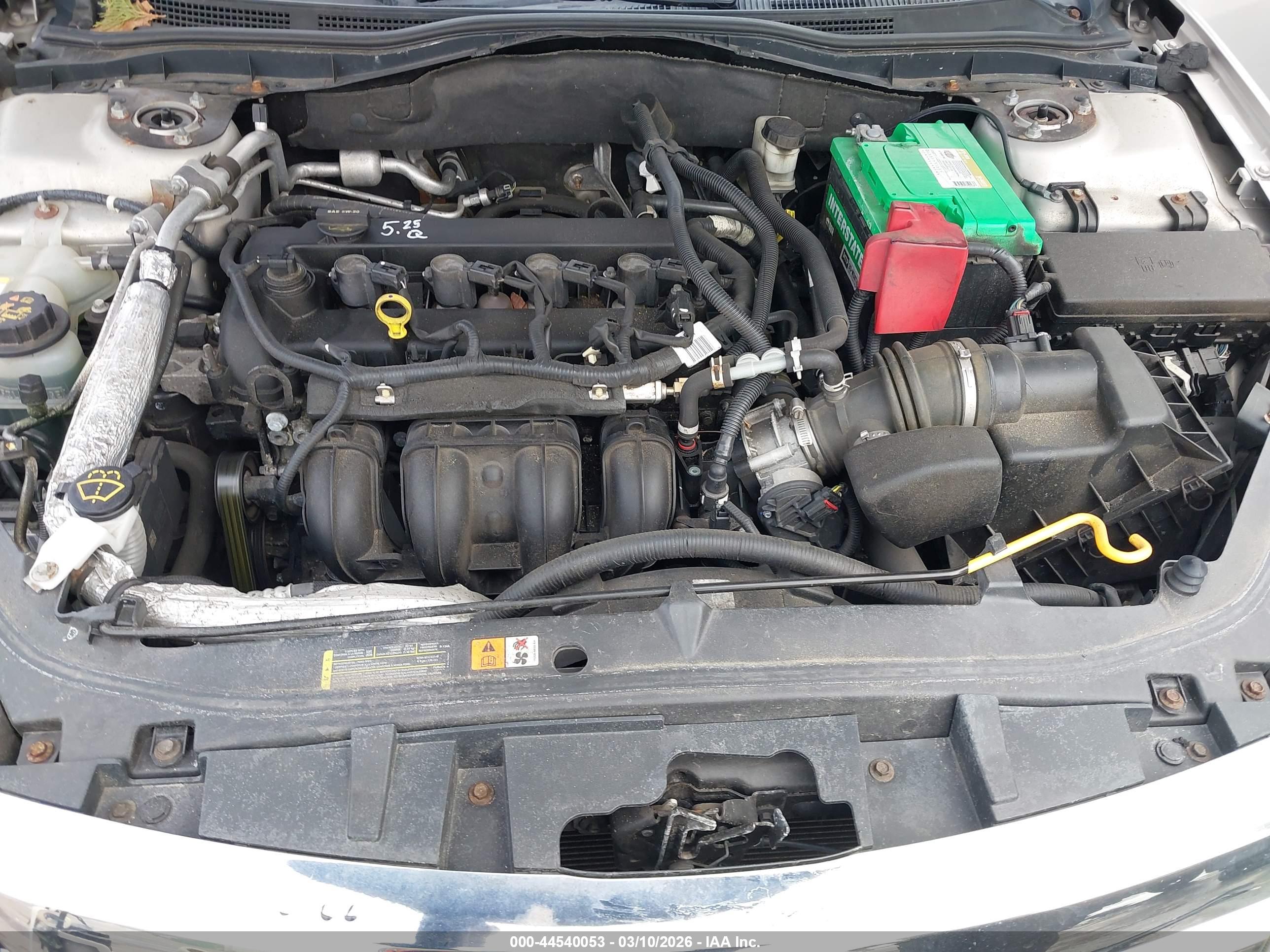 FORD FUSION image 10