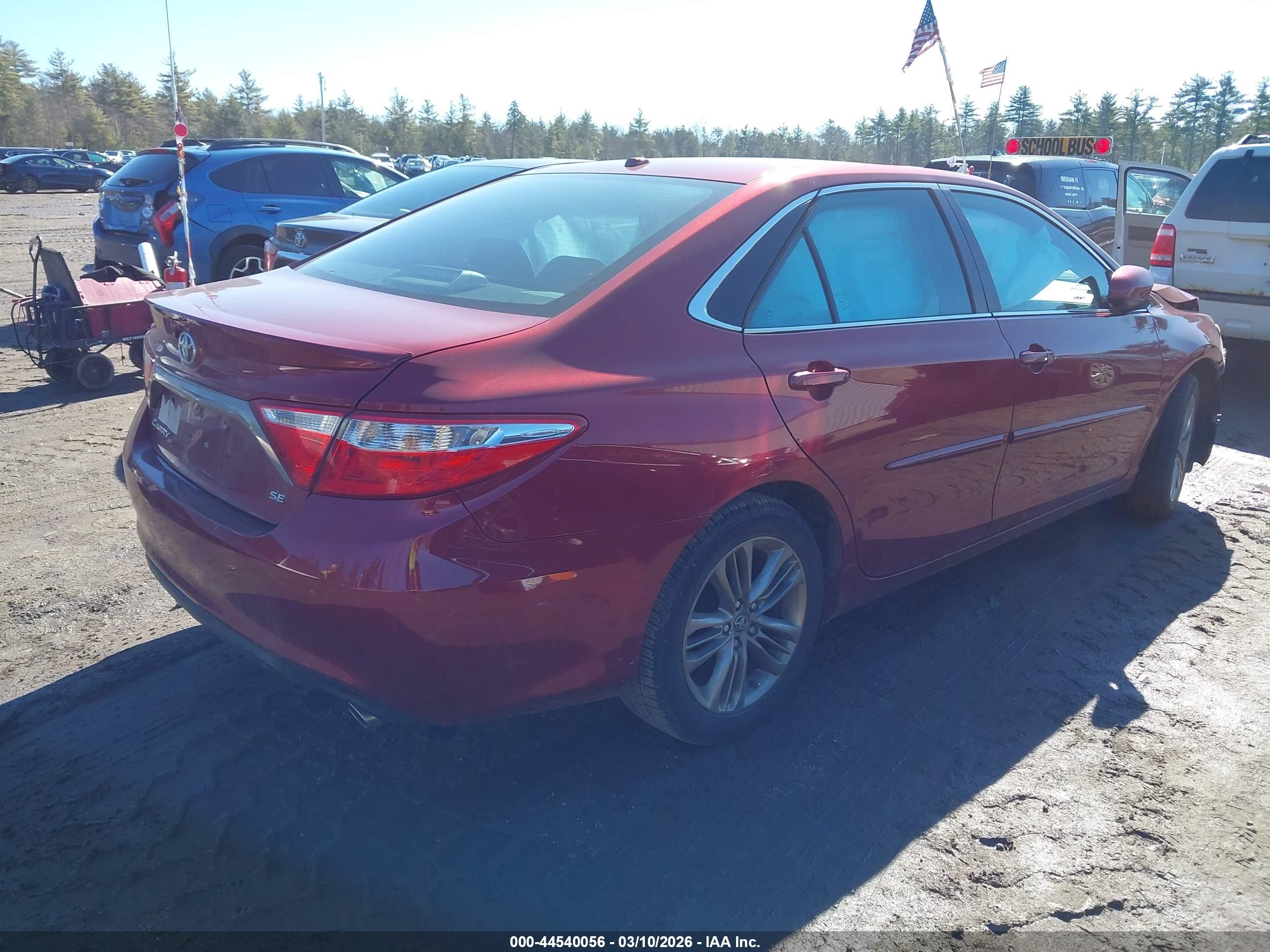 TOYOTA CAMRY image 4