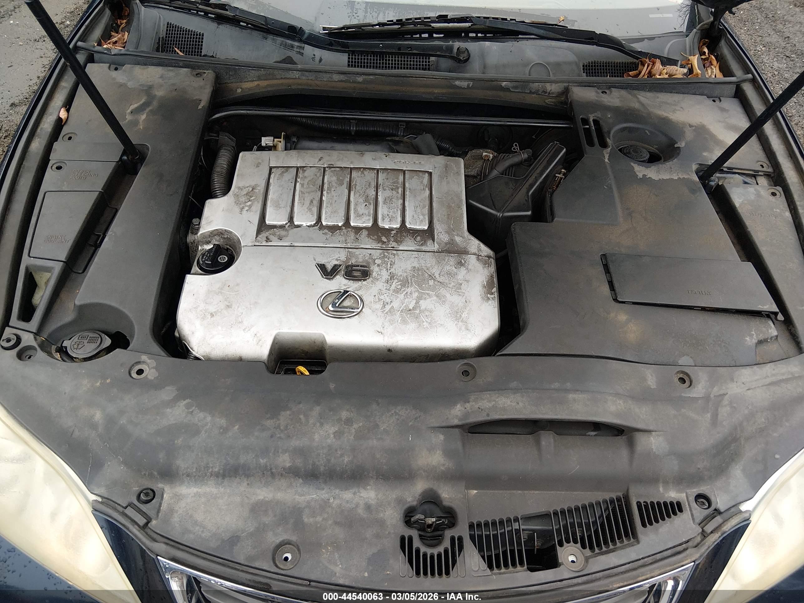 LEXUS ES image 10