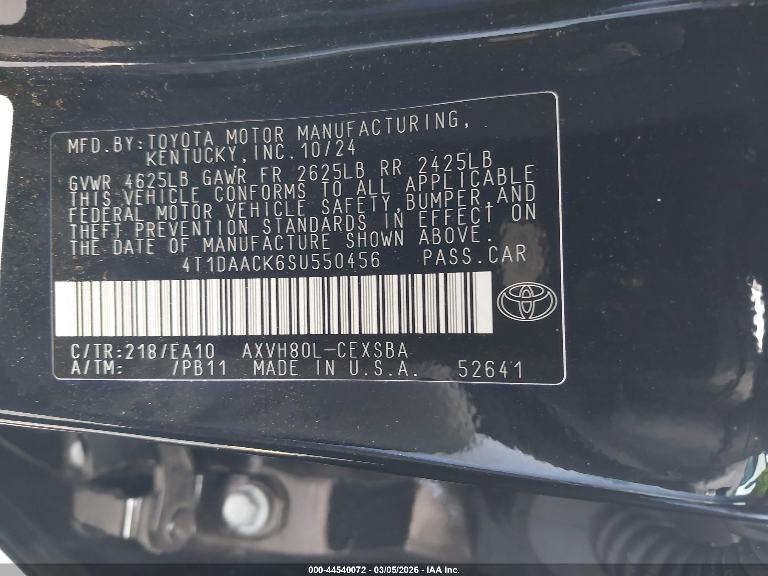 TOYOTA CAMRY image 9