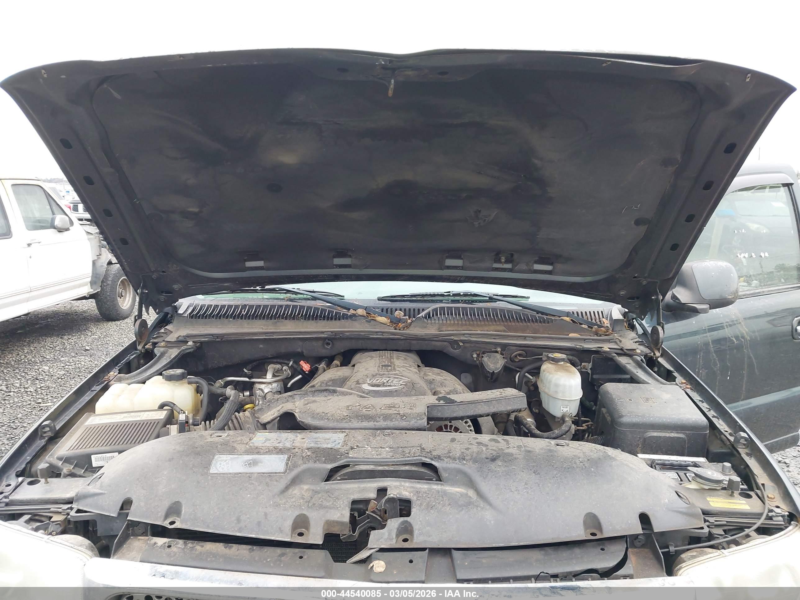 GMC YUKON image 10