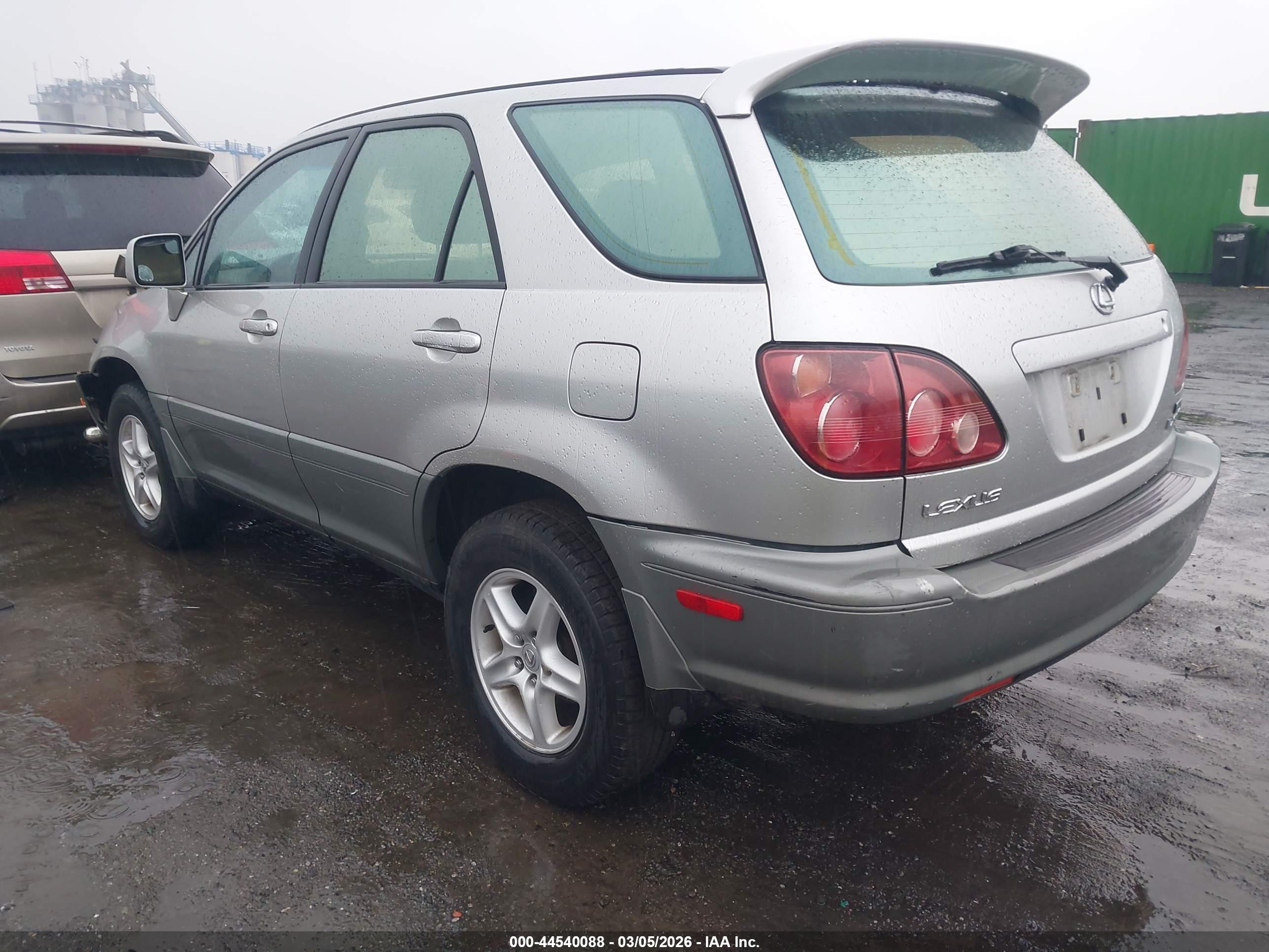 LEXUS RX image 3