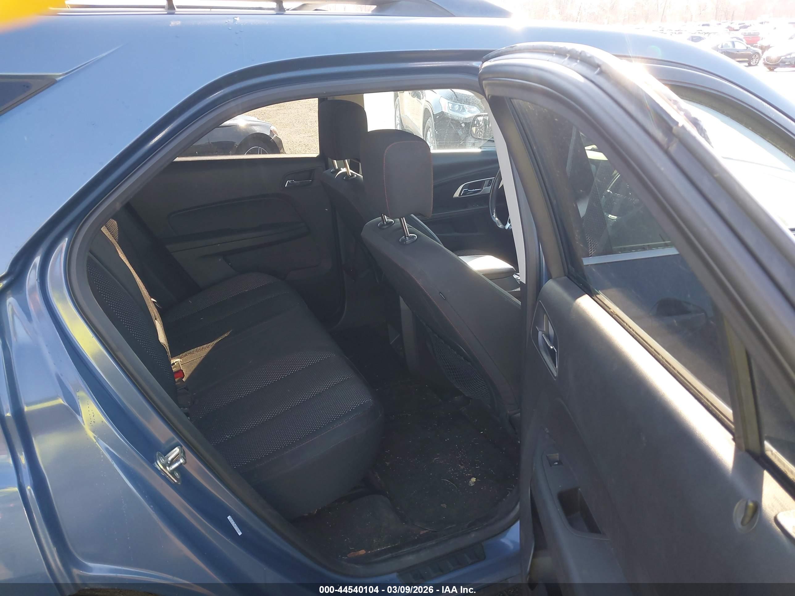 CHEVROLET EQUINOX image 8