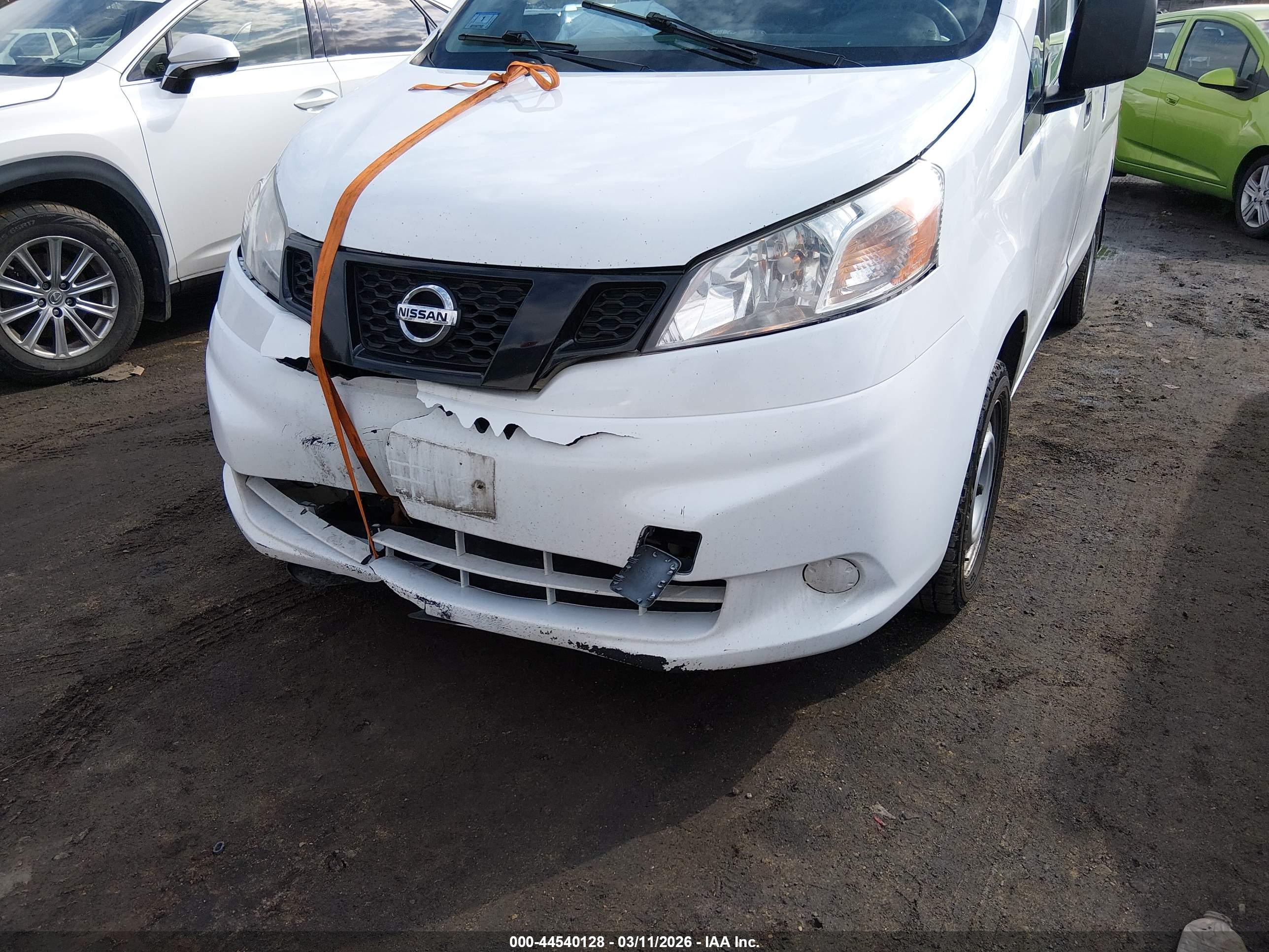 NISSAN NV200 image 6