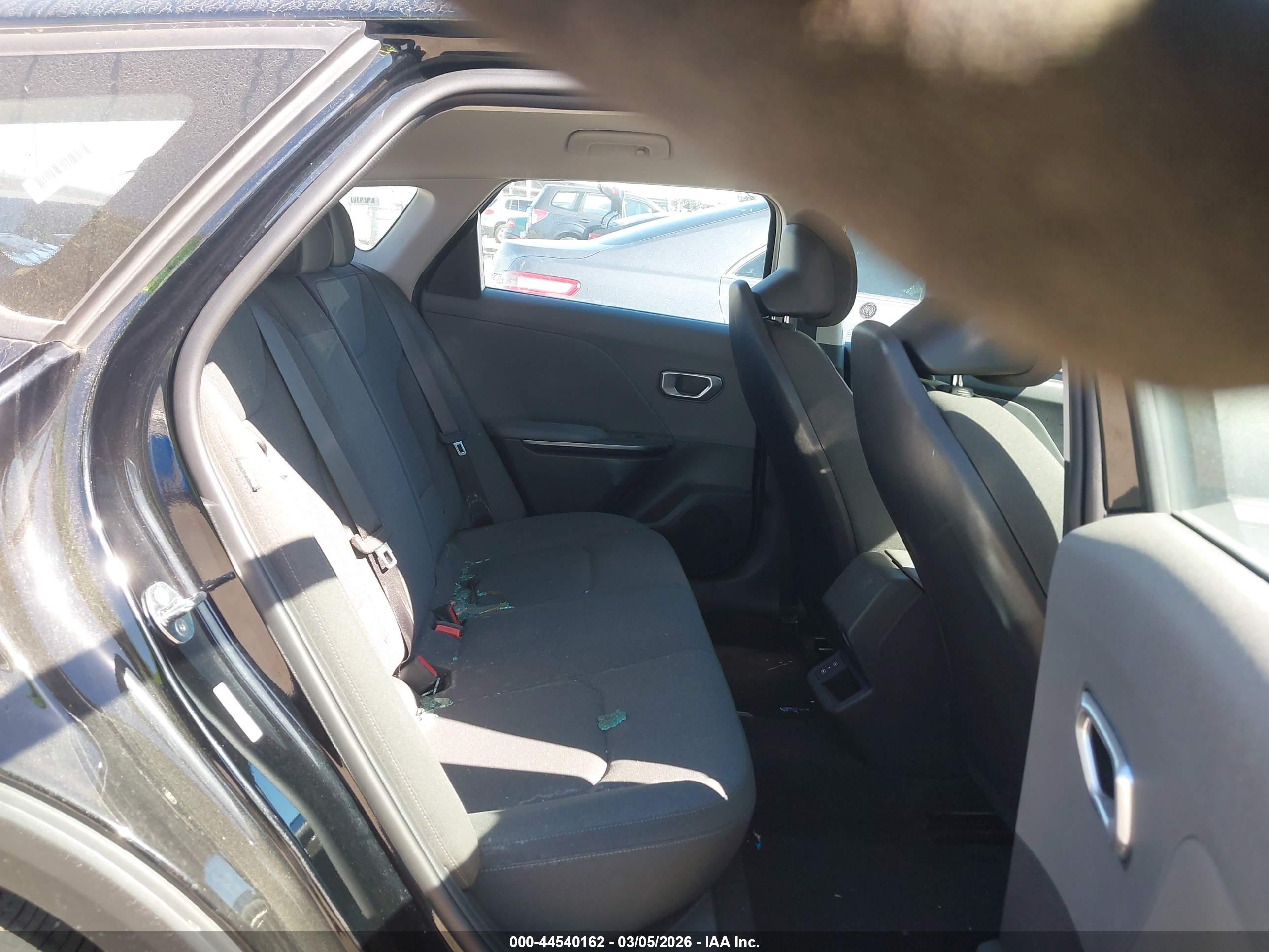 KIA K4 image 8