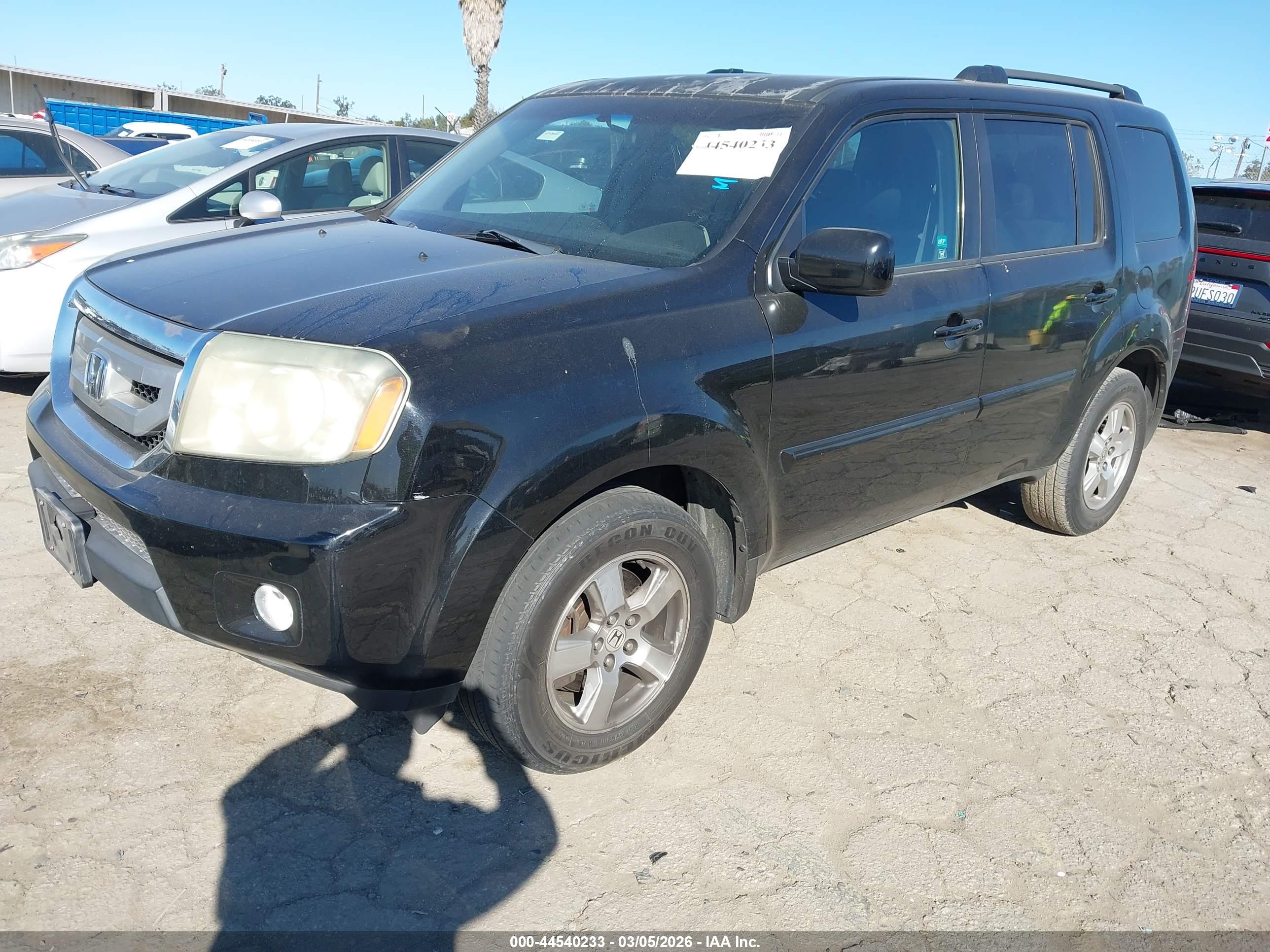 HONDA PILOT image 2