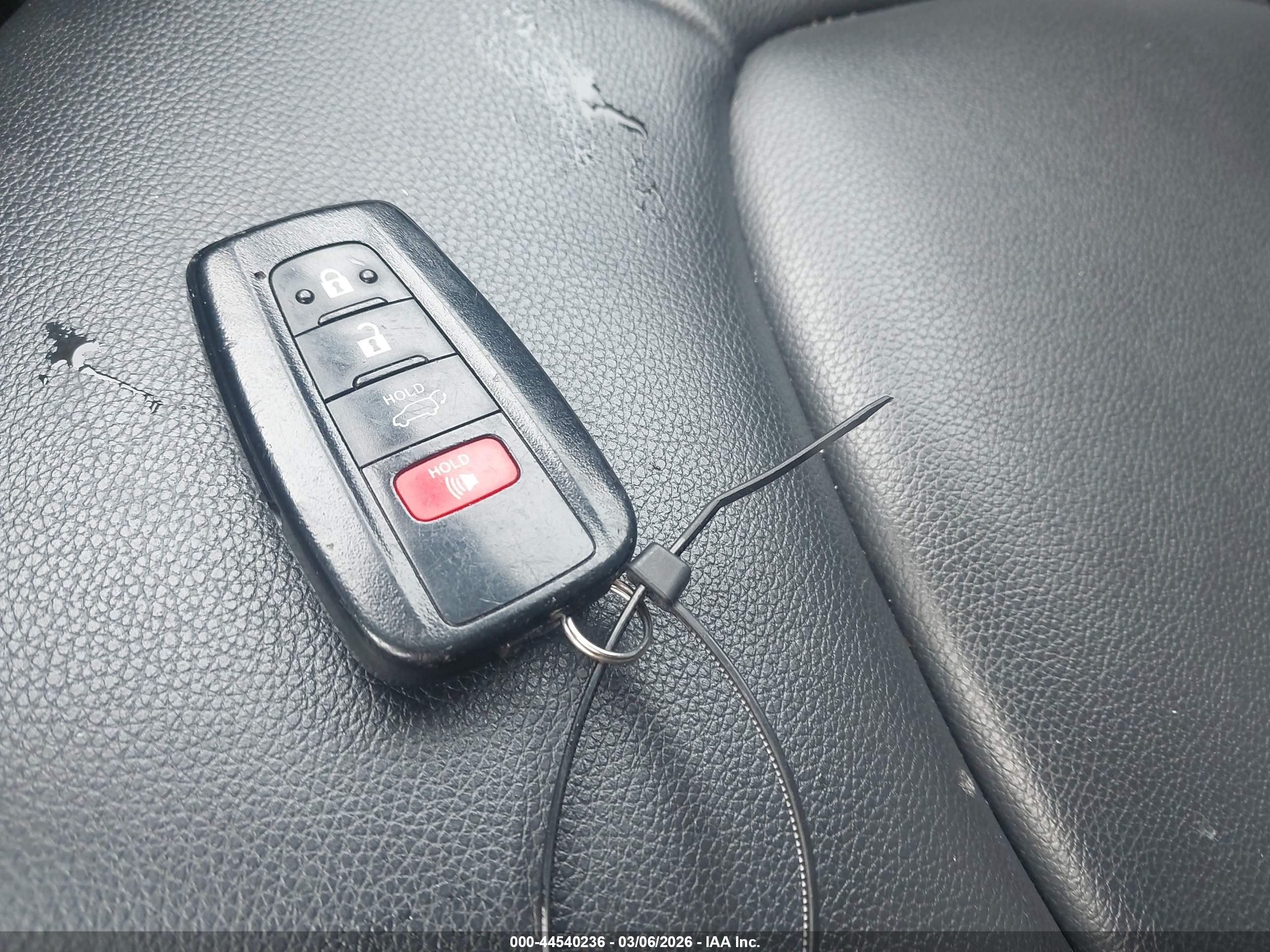 TOYOTA HIGHLANDER image 11