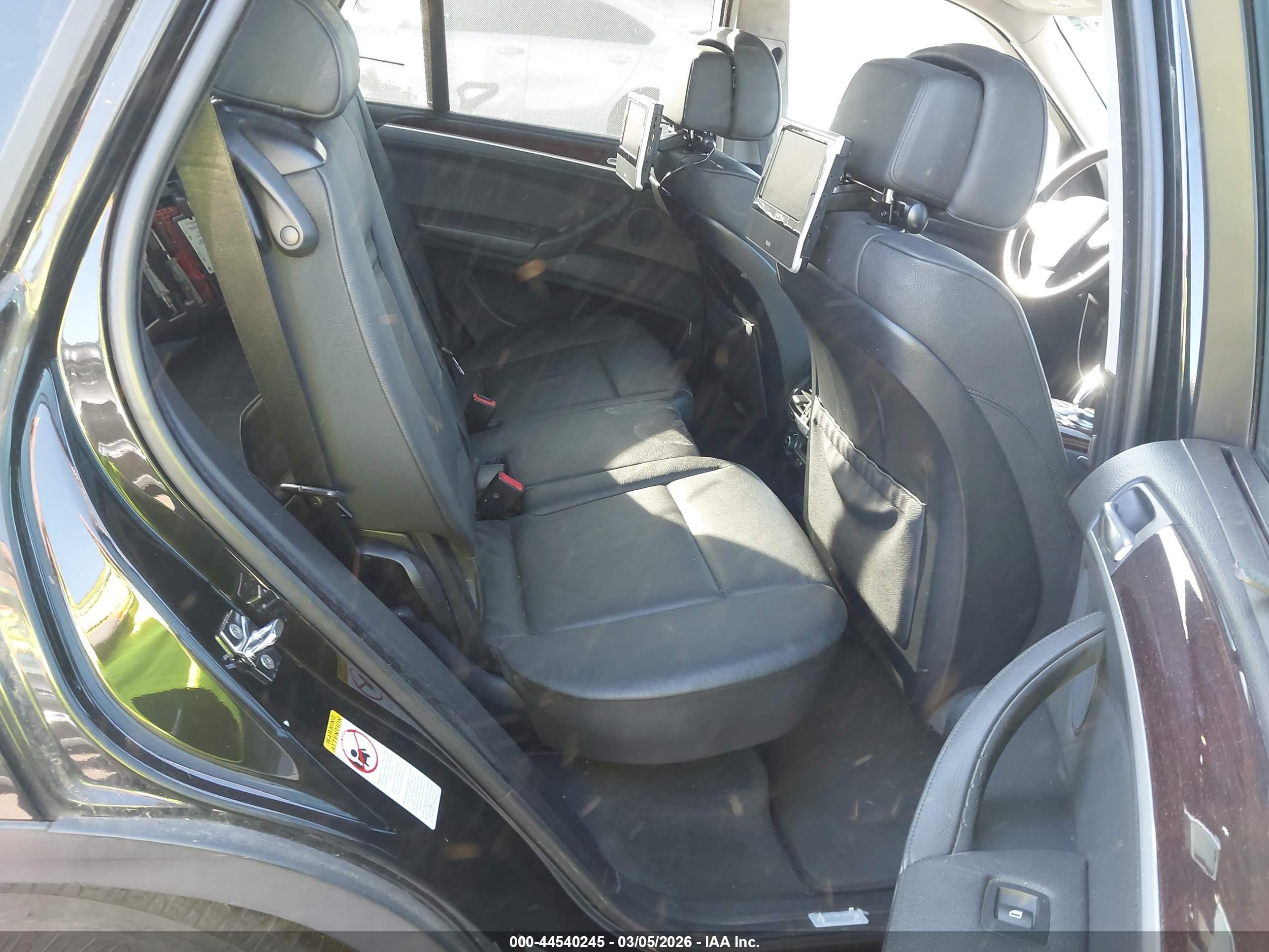 BMW X5 image 8