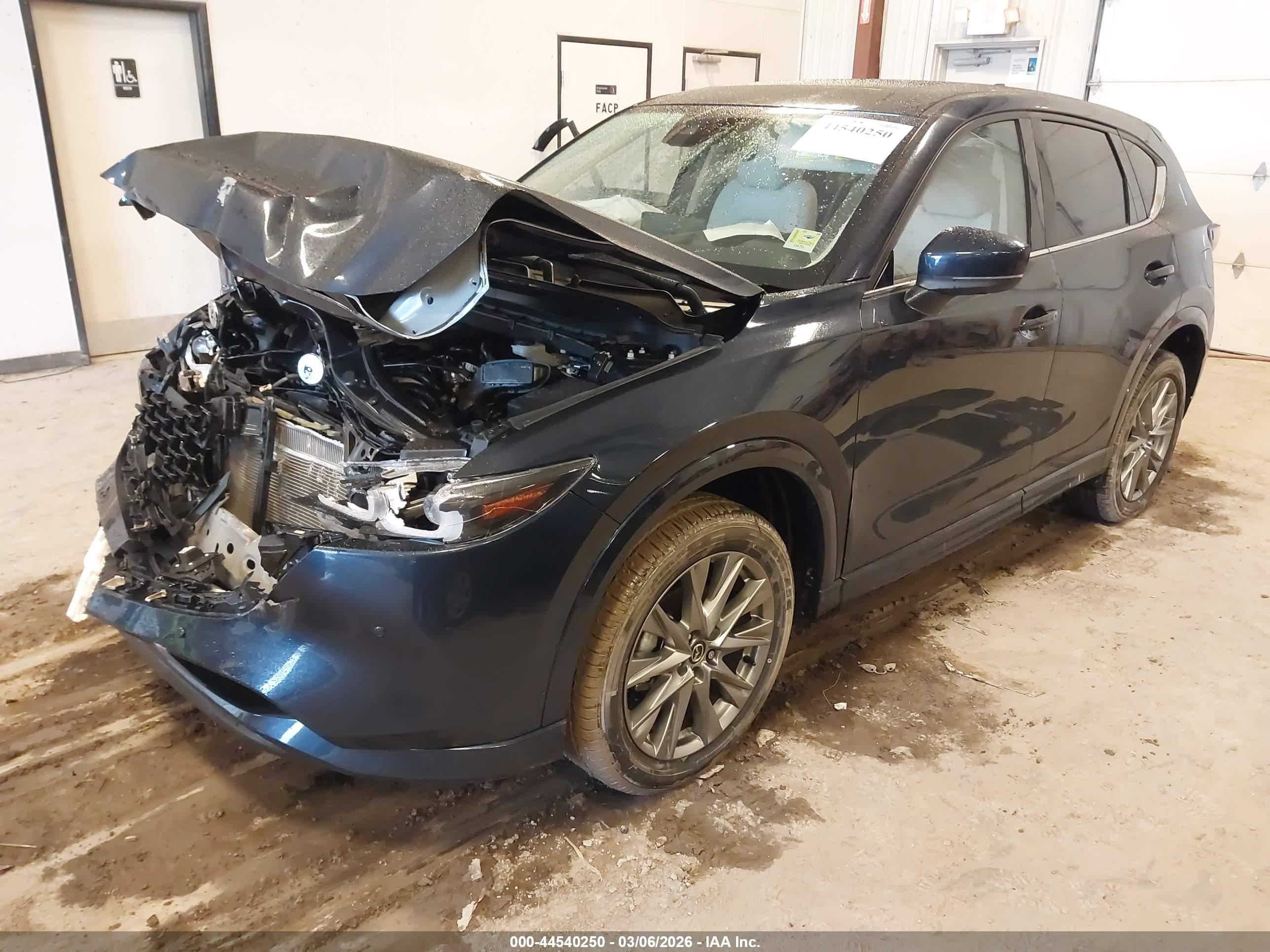 MAZDA CX-5 image 2