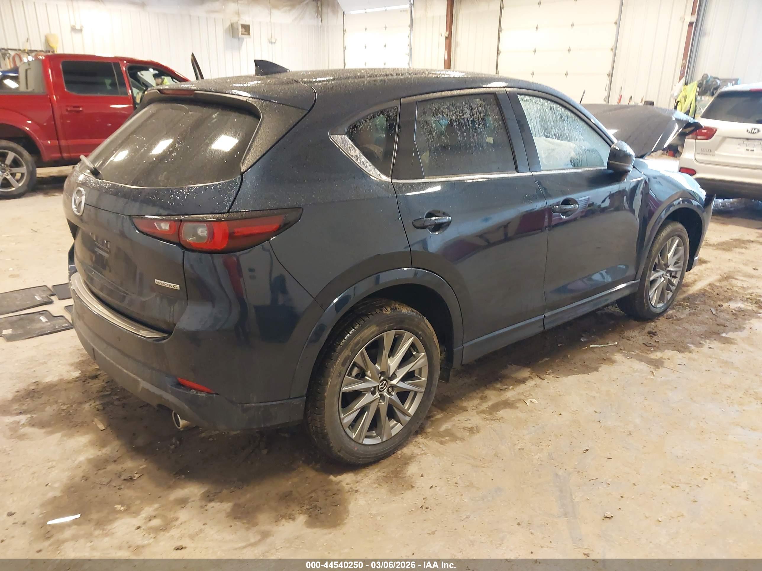 MAZDA CX-5 image 4