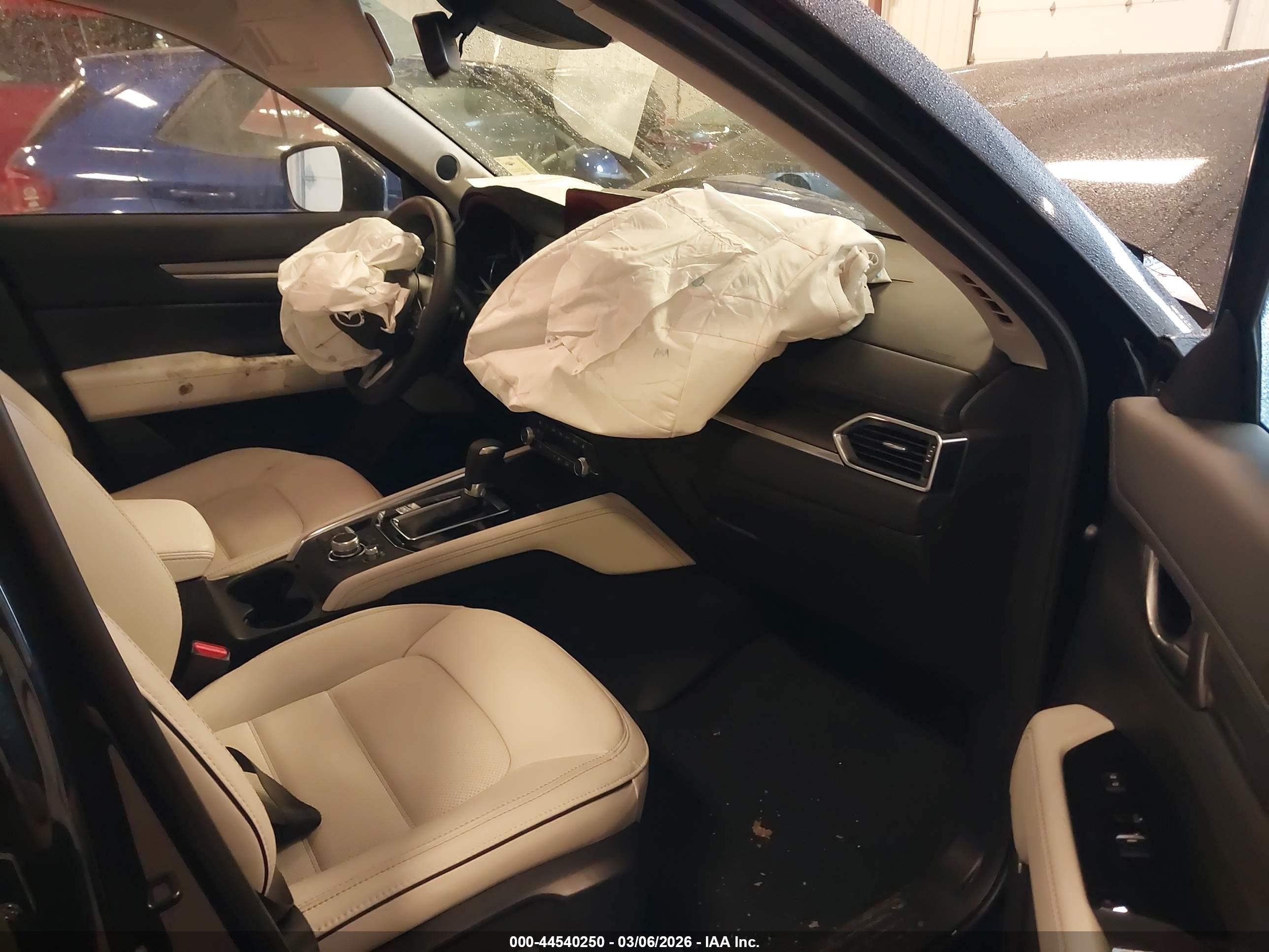 MAZDA CX-5 image 5