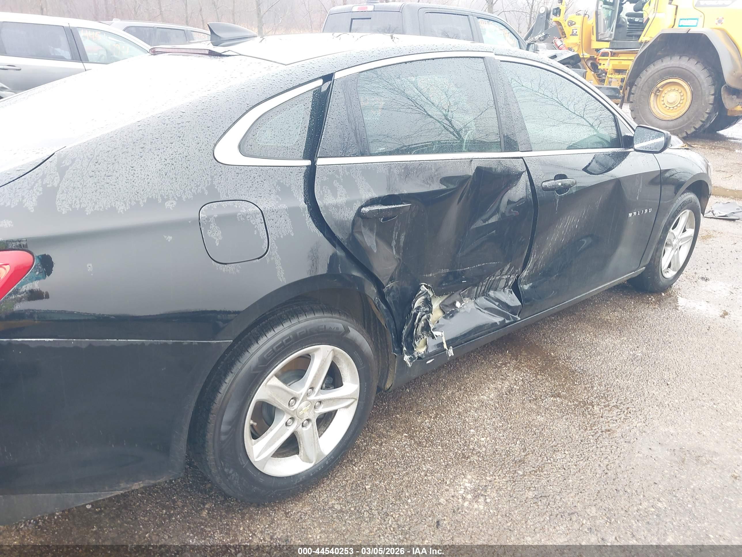 CHEVROLET MALIBU image 6