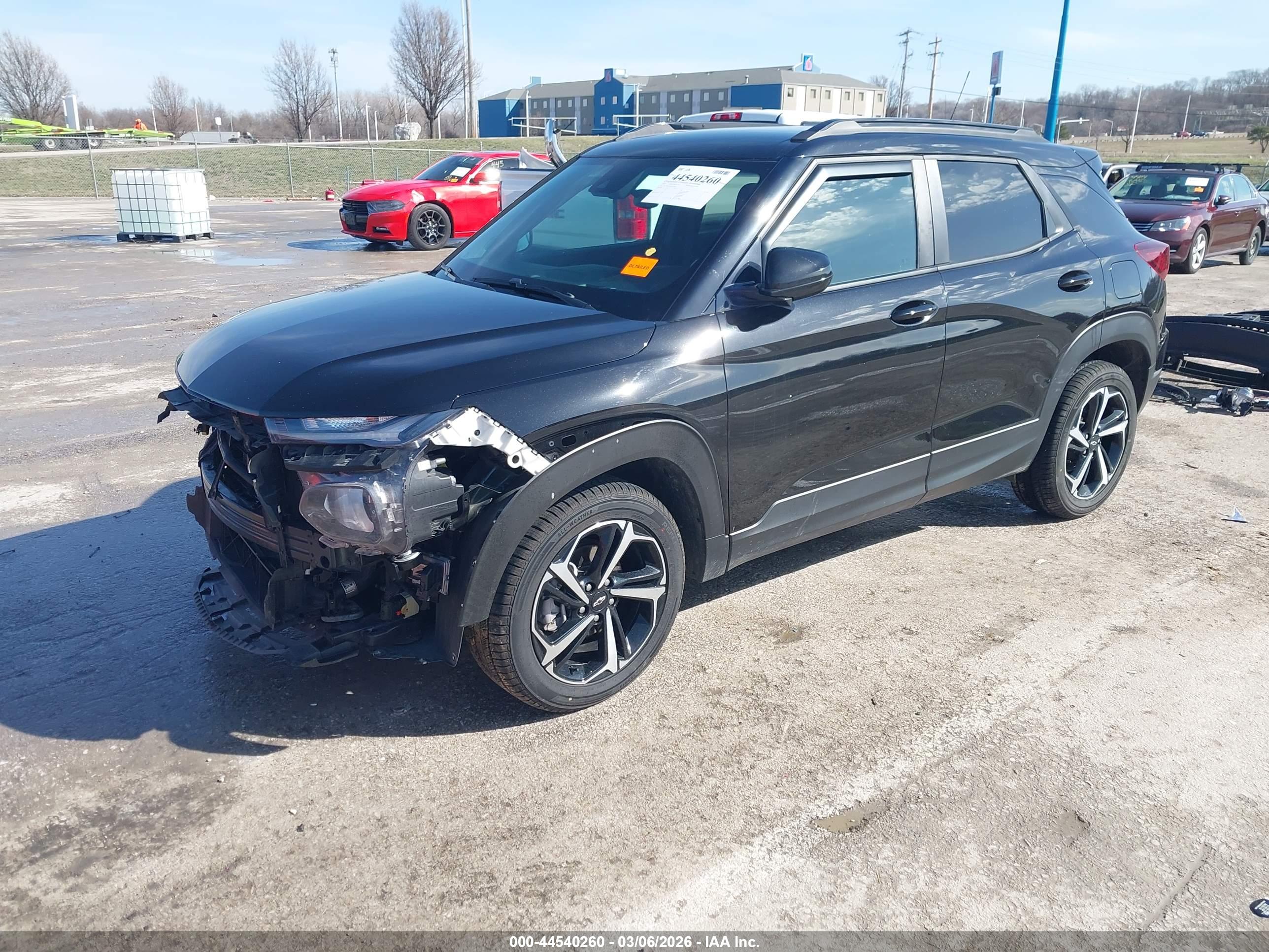 CHEVROLET TRAILBLAZER image 2