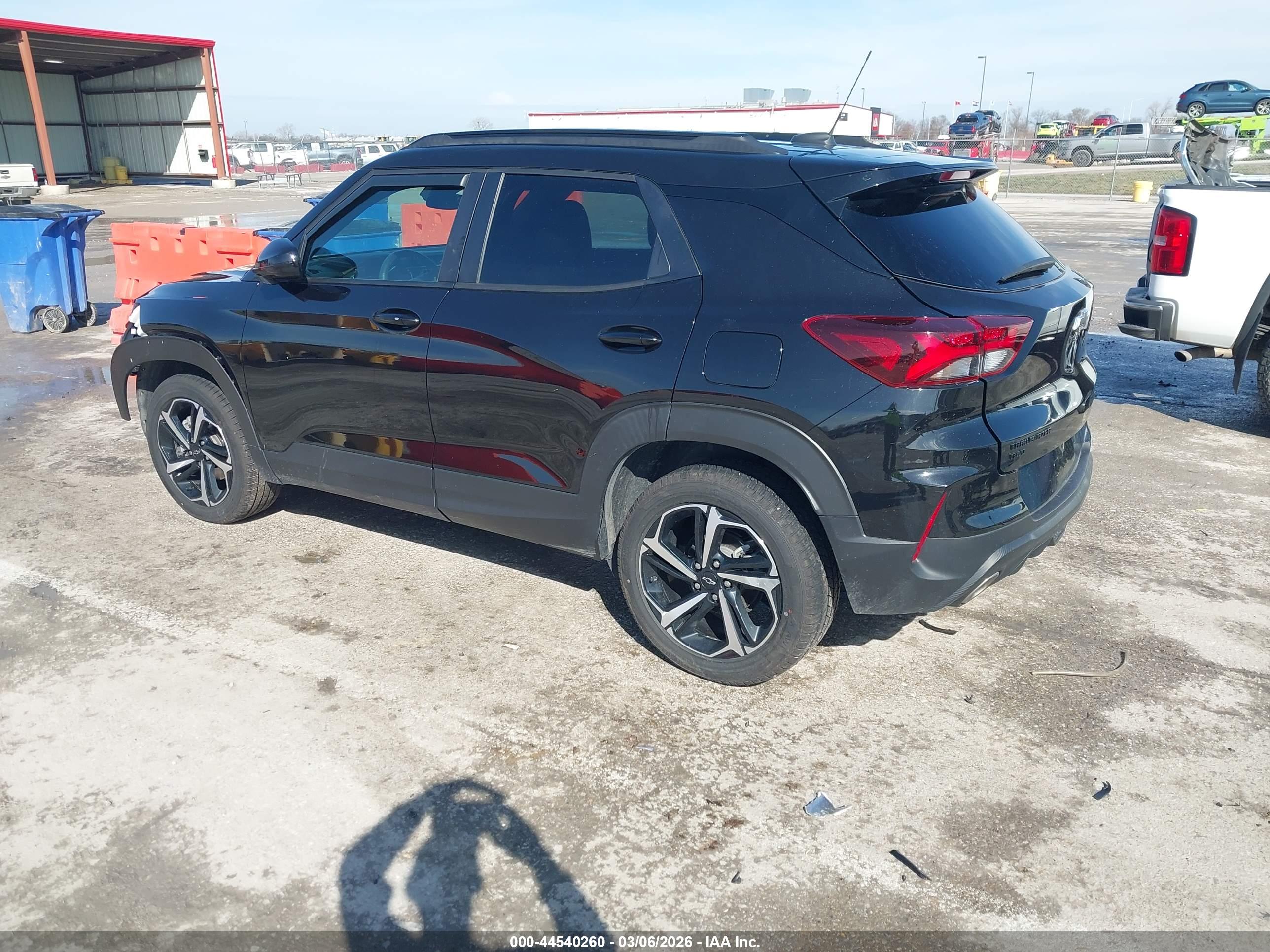 CHEVROLET TRAILBLAZER image 3