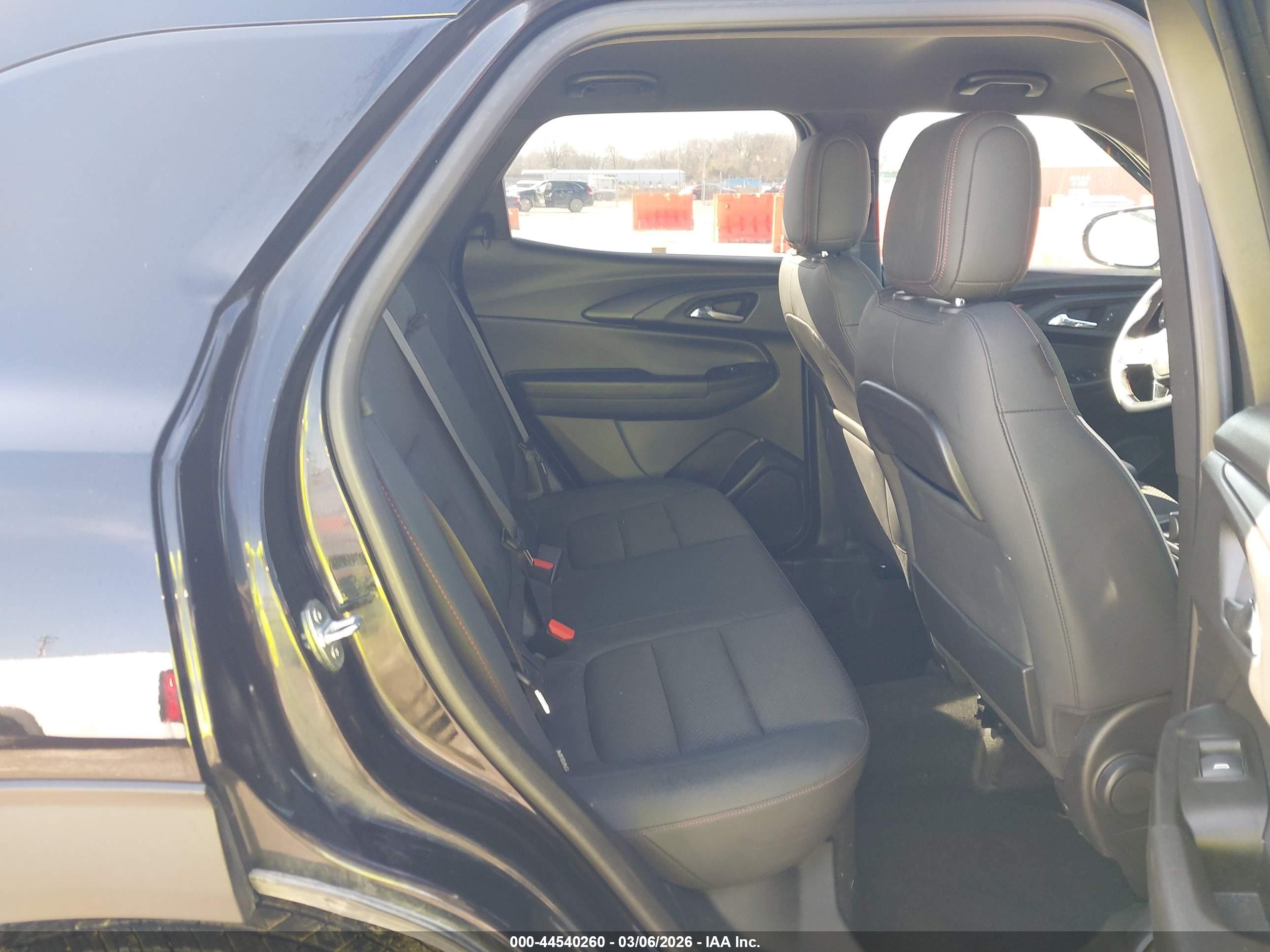 CHEVROLET TRAILBLAZER image 8